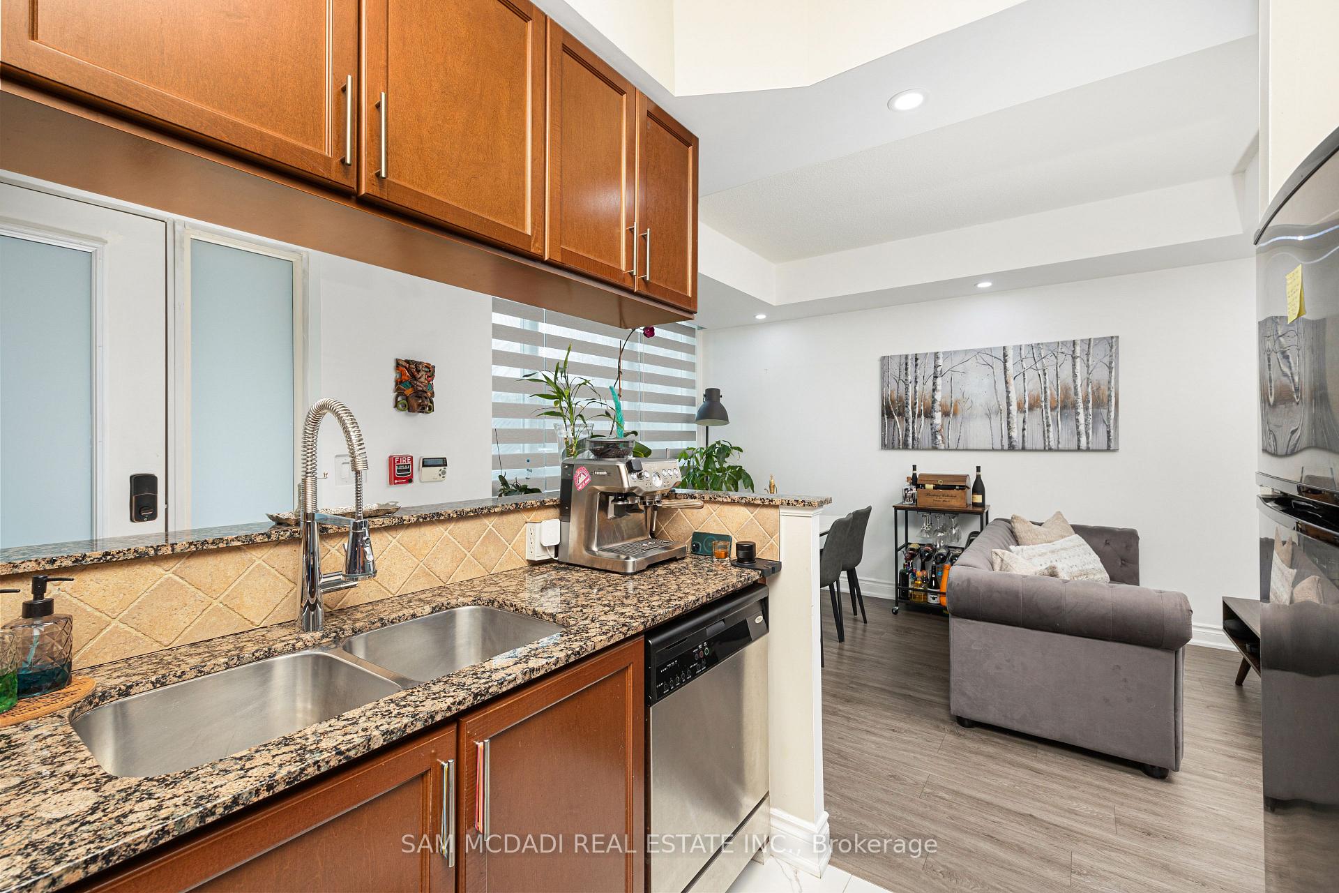 90 Absolute Avenue Th119