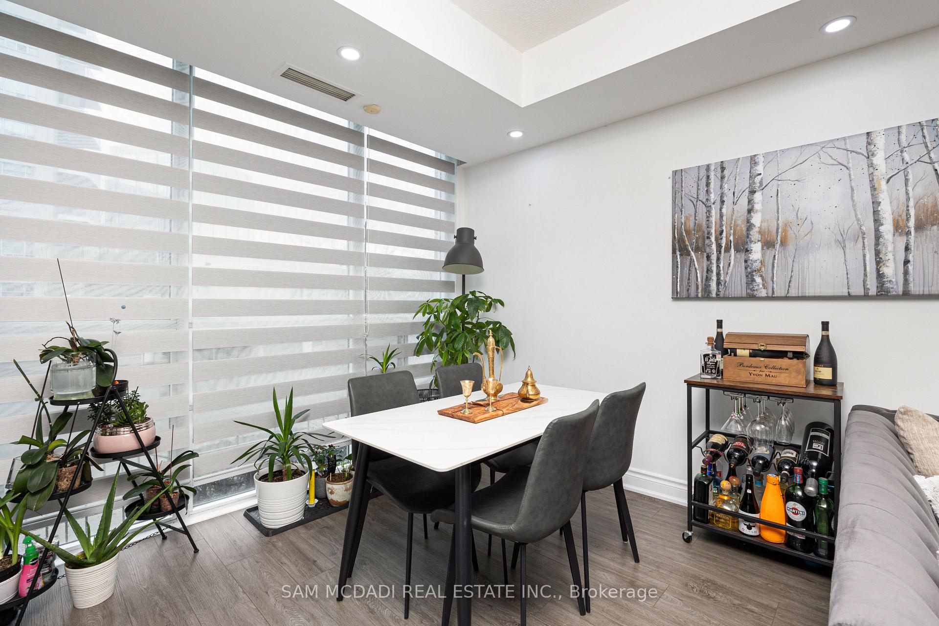 90 Absolute Avenue Th119