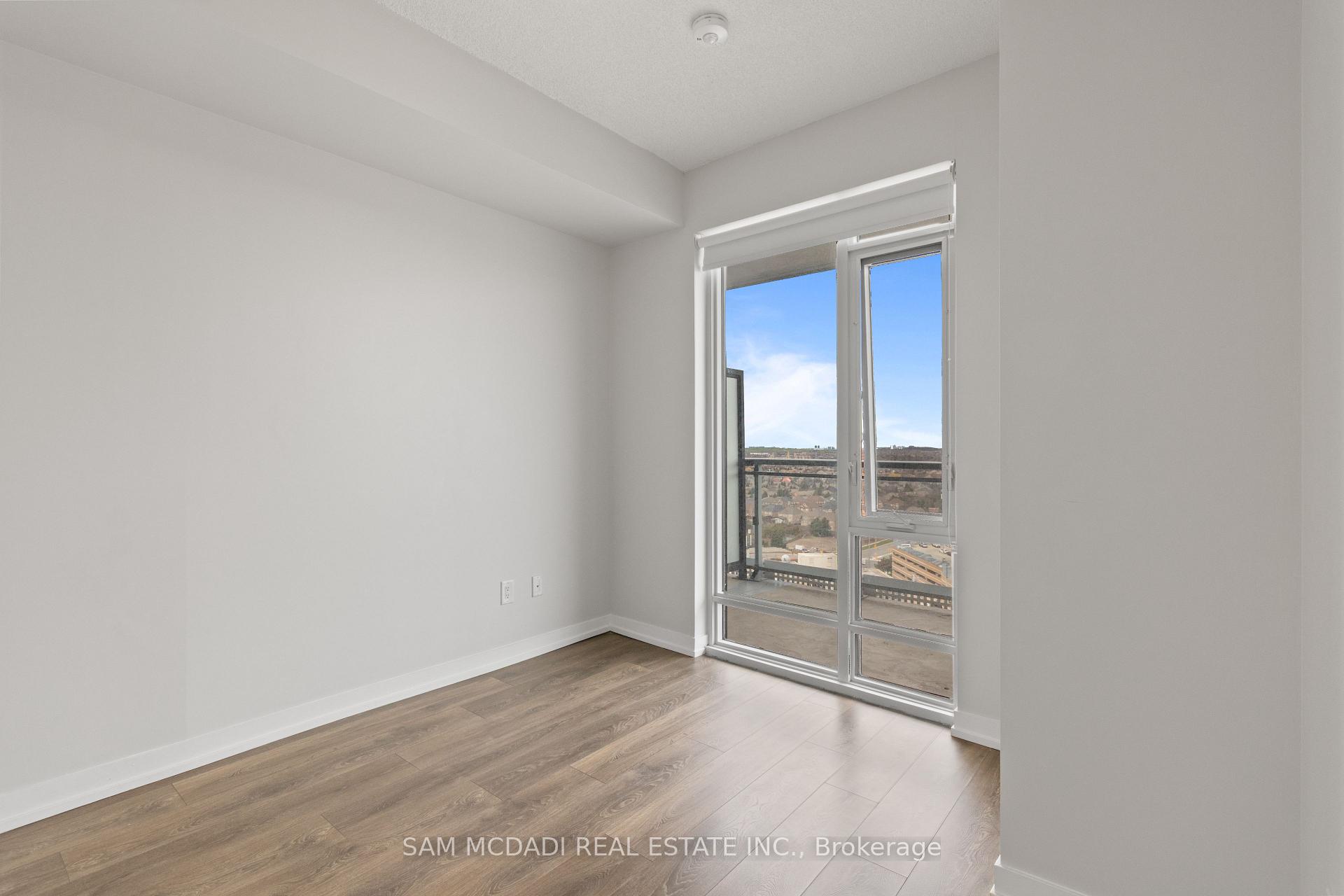 2520 Eglinton Avenue W 1316