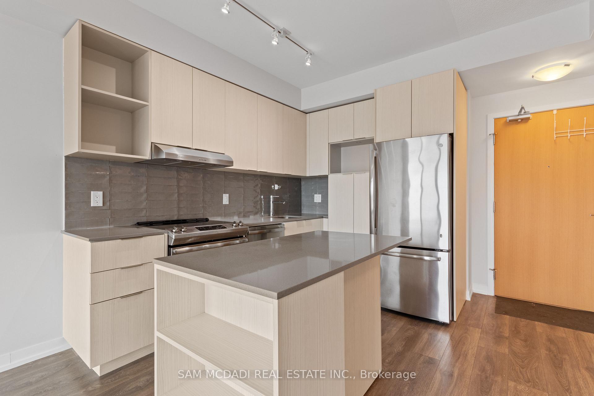 2520 Eglinton Avenue W 1316