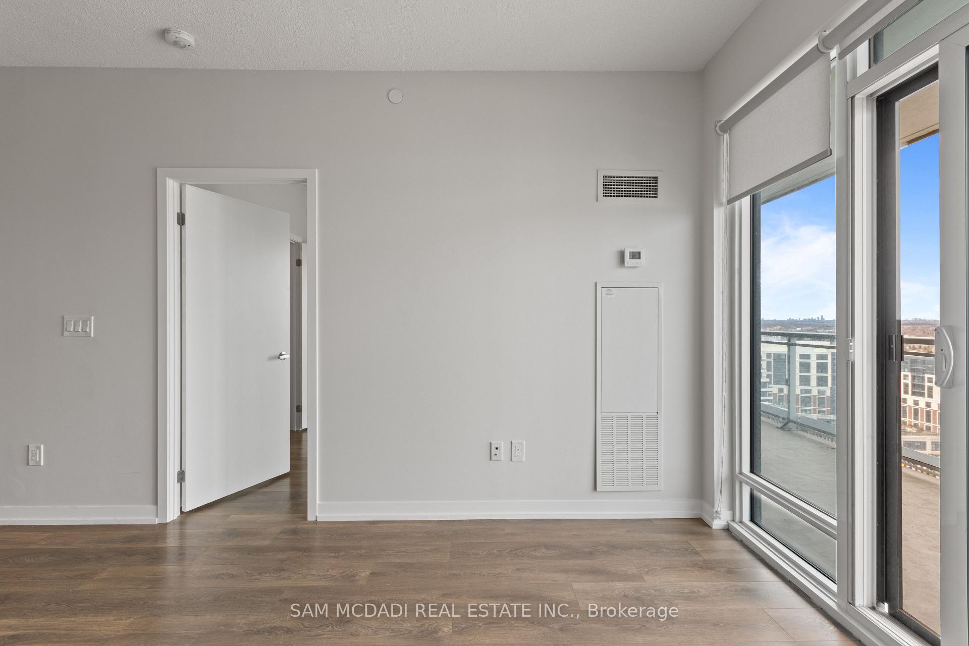 2520 Eglinton Avenue W 1316