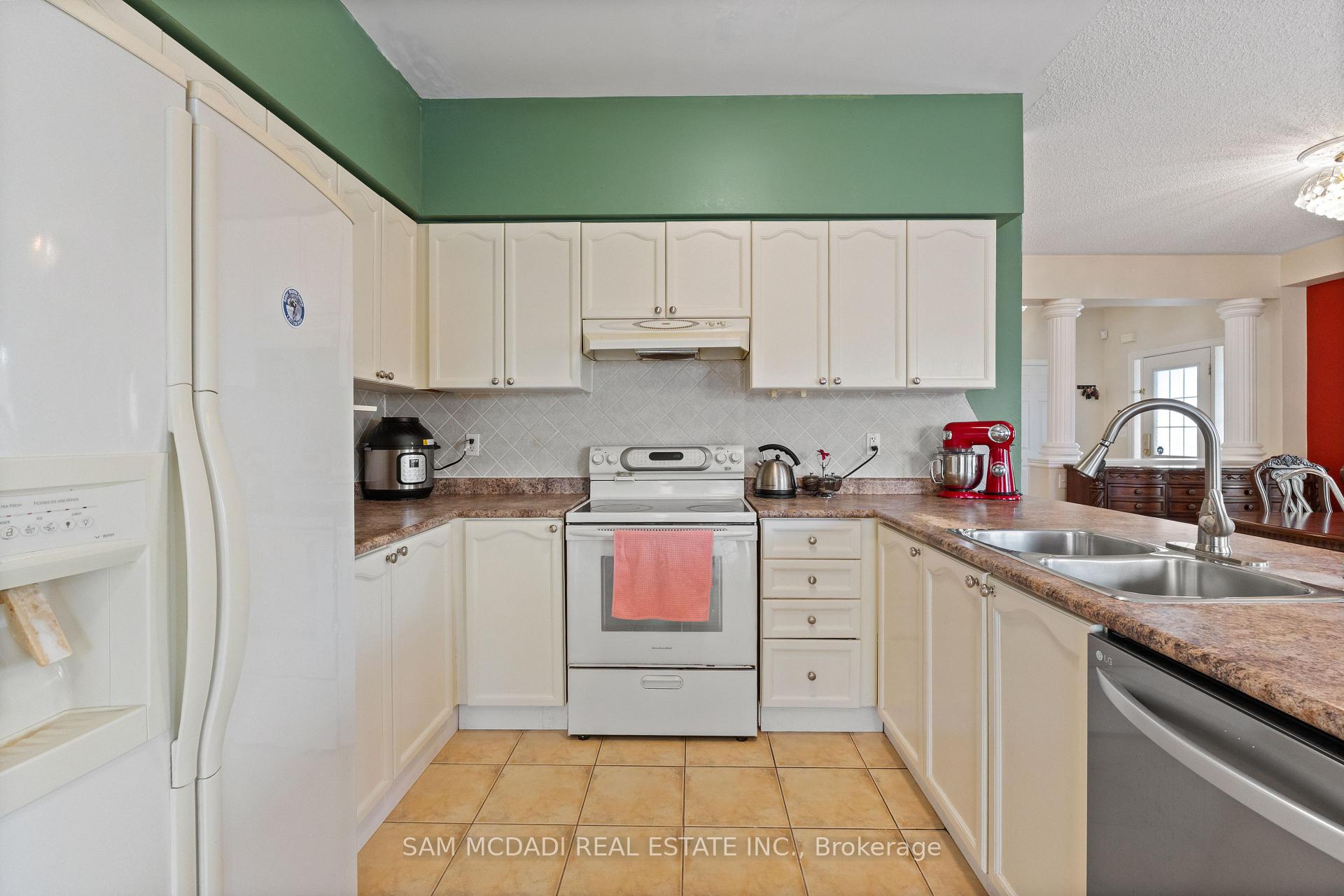 5625 Passion Flower Boulevard