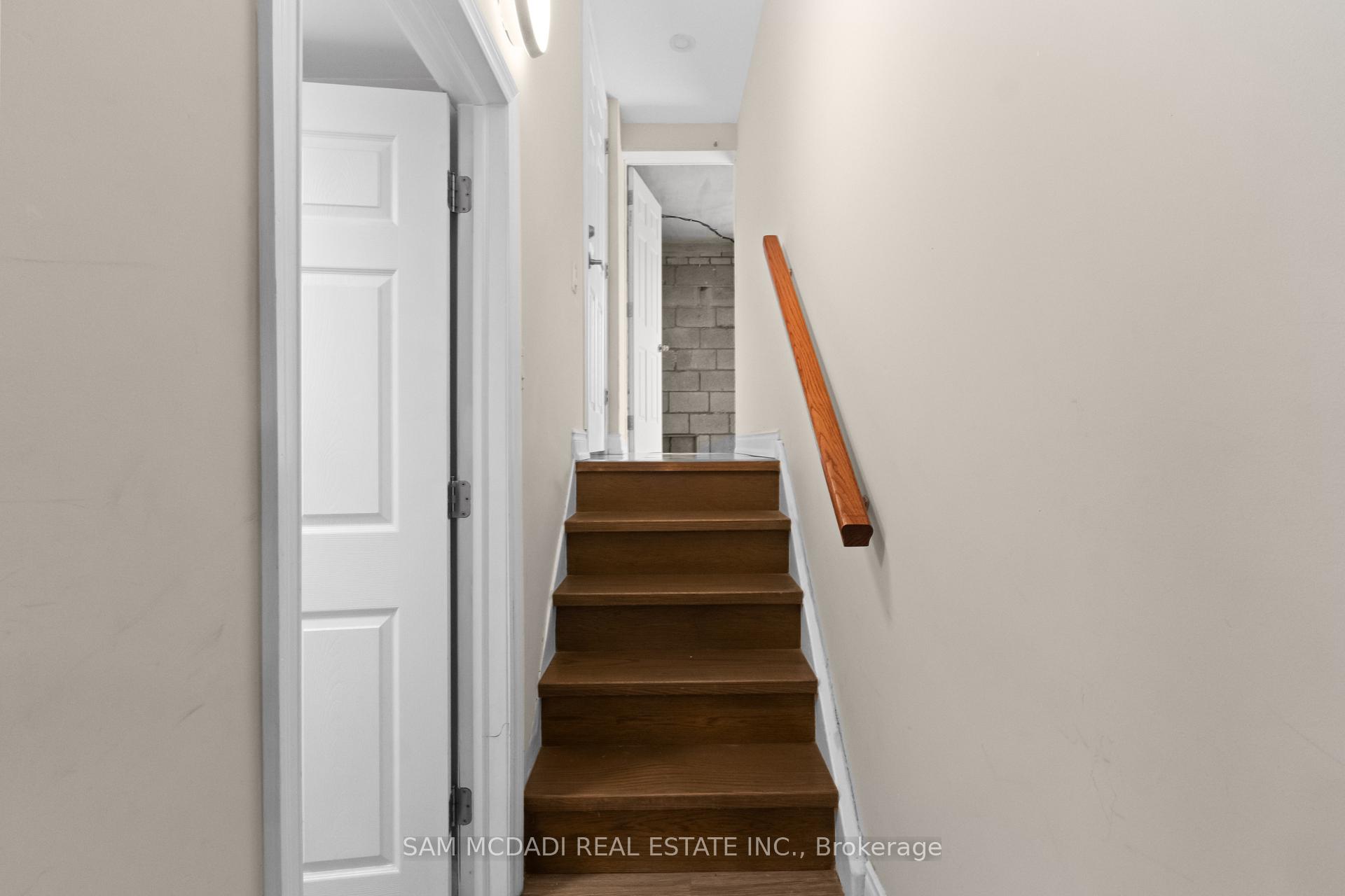 1821 Christopher Road