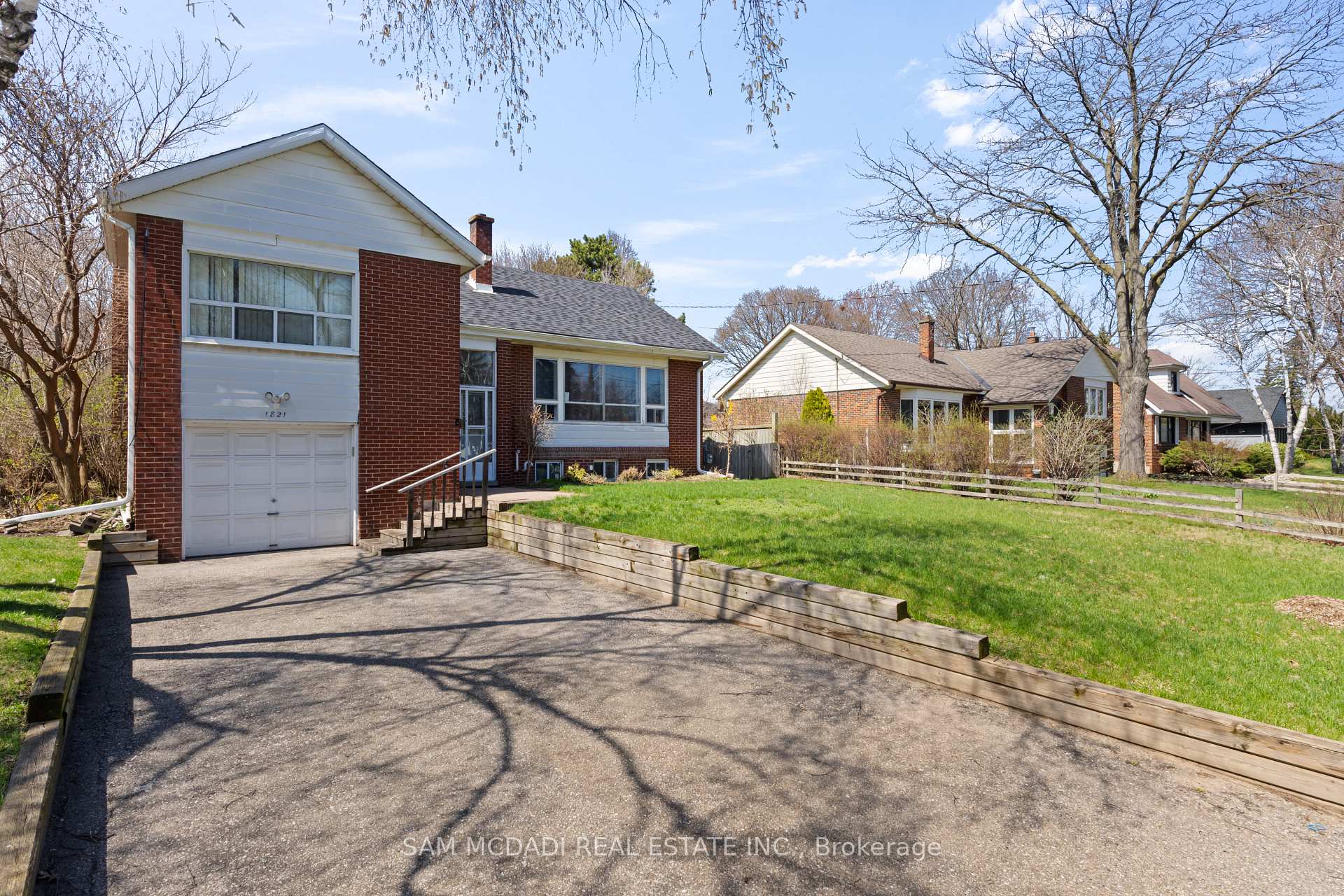 1821 Christopher Road