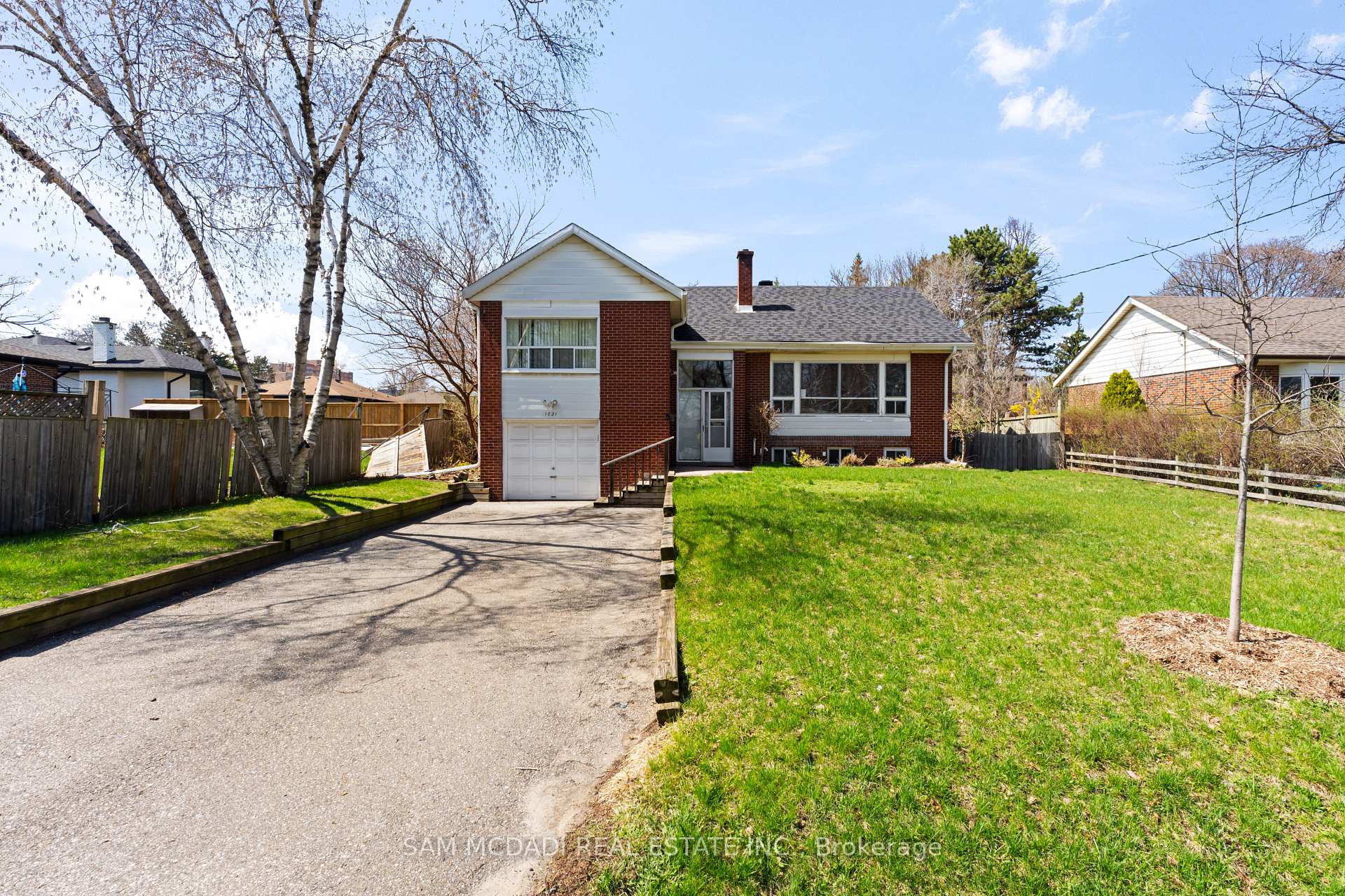 1821 Christopher Road