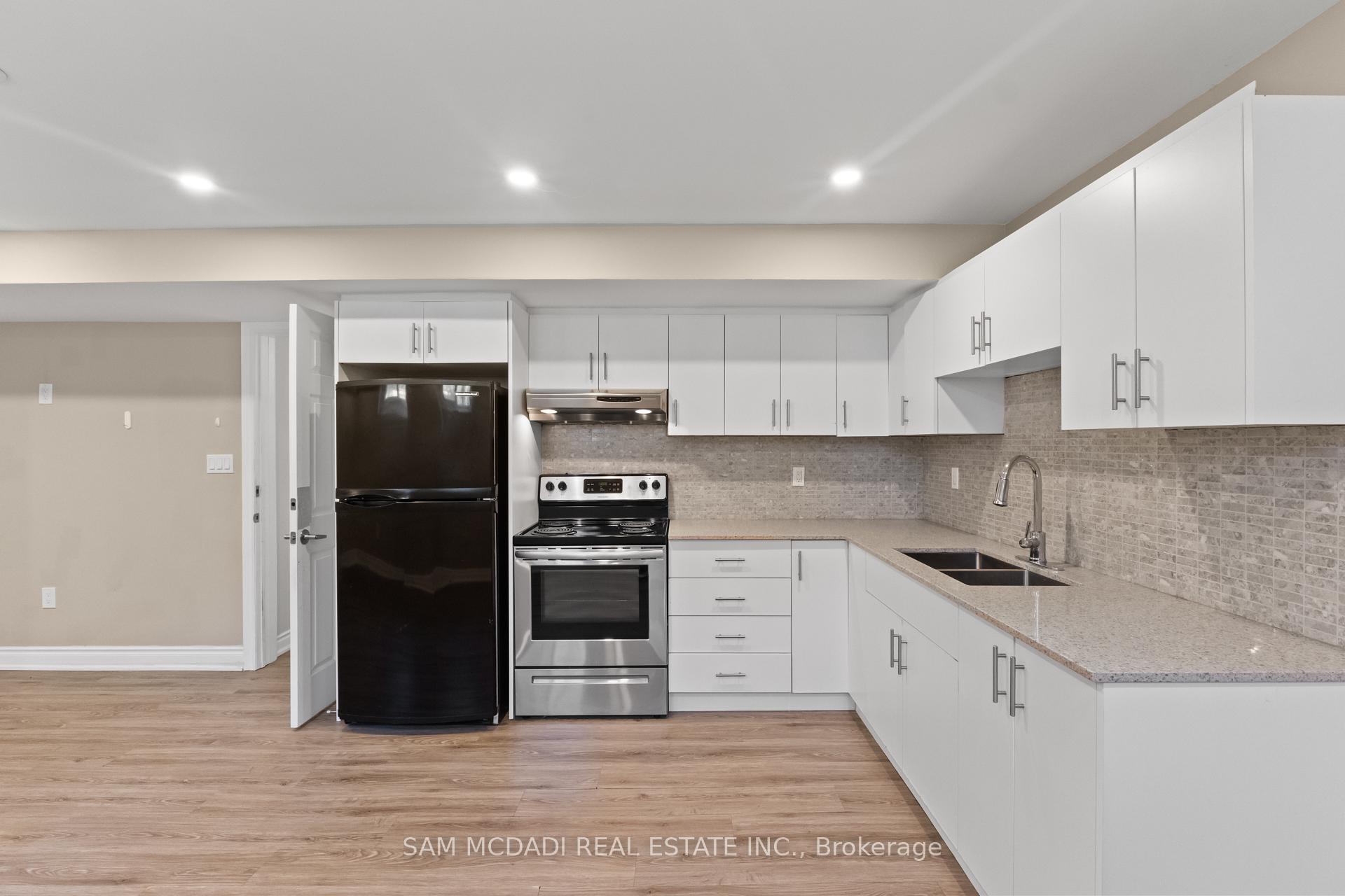 1821 Christopher Road