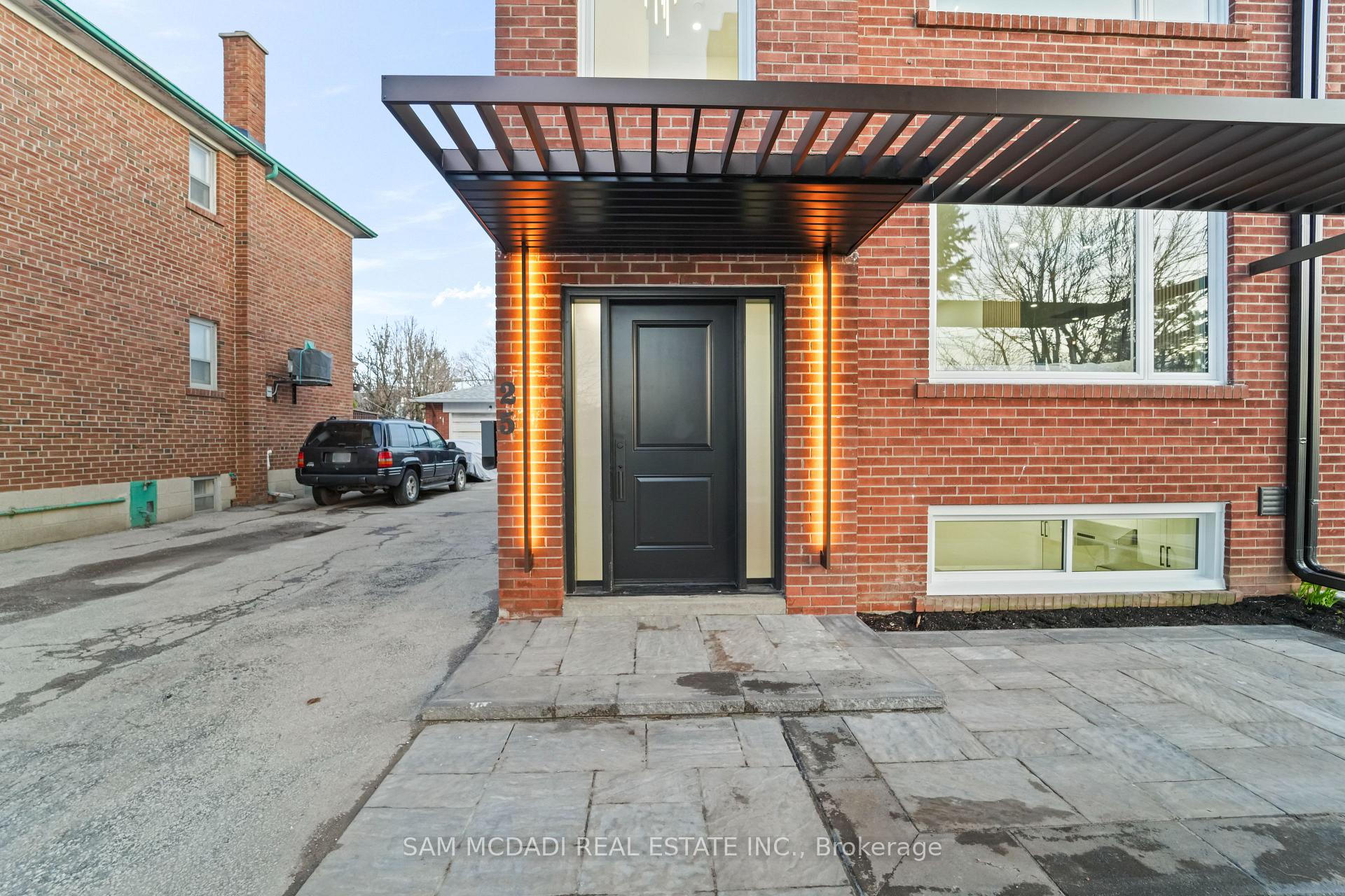 25 Falstaff Avenue