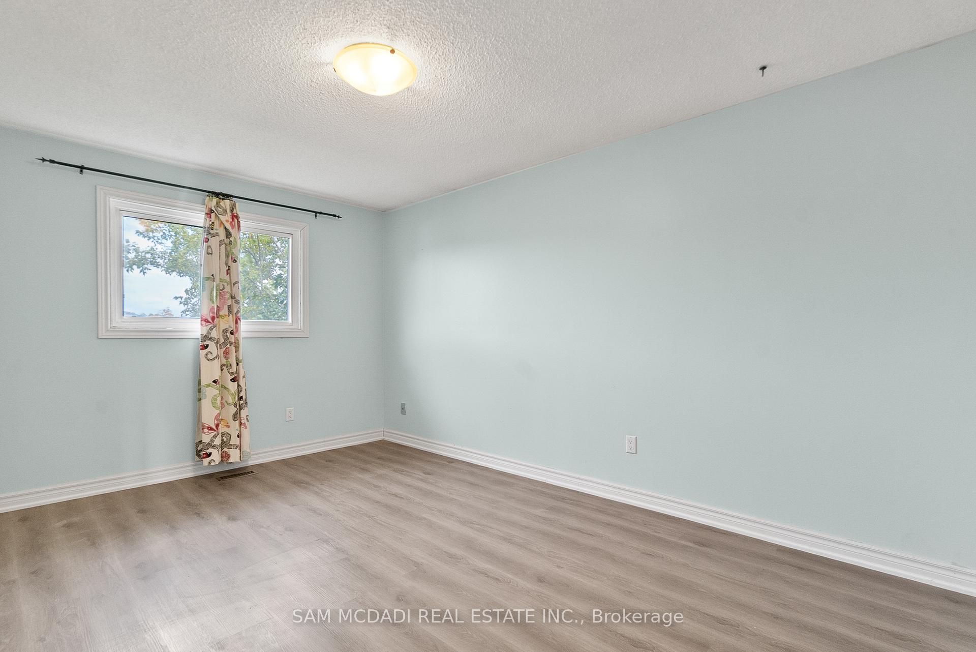 149 Sunforest Drive