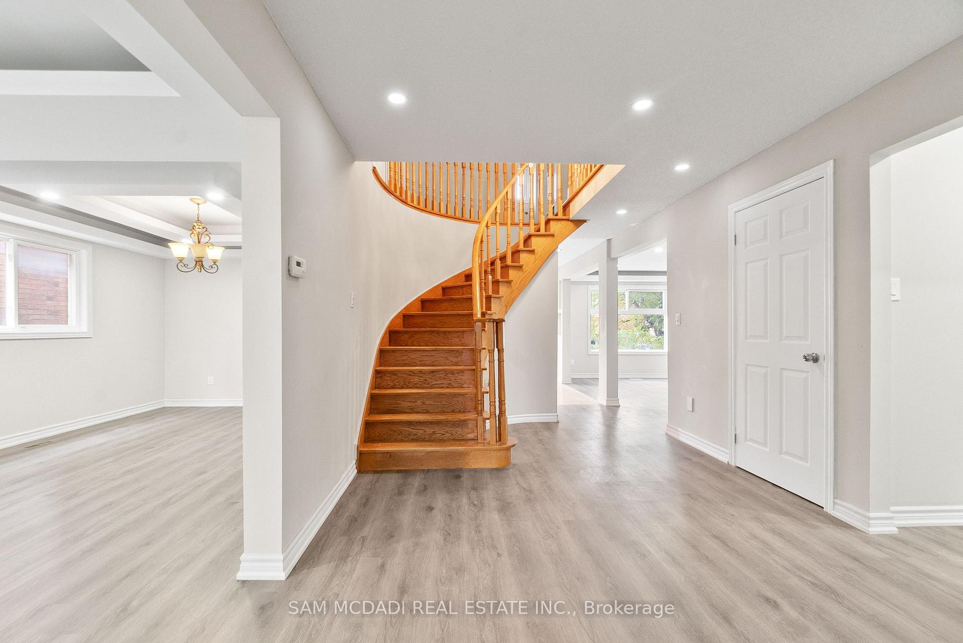 149 Sunforest Drive