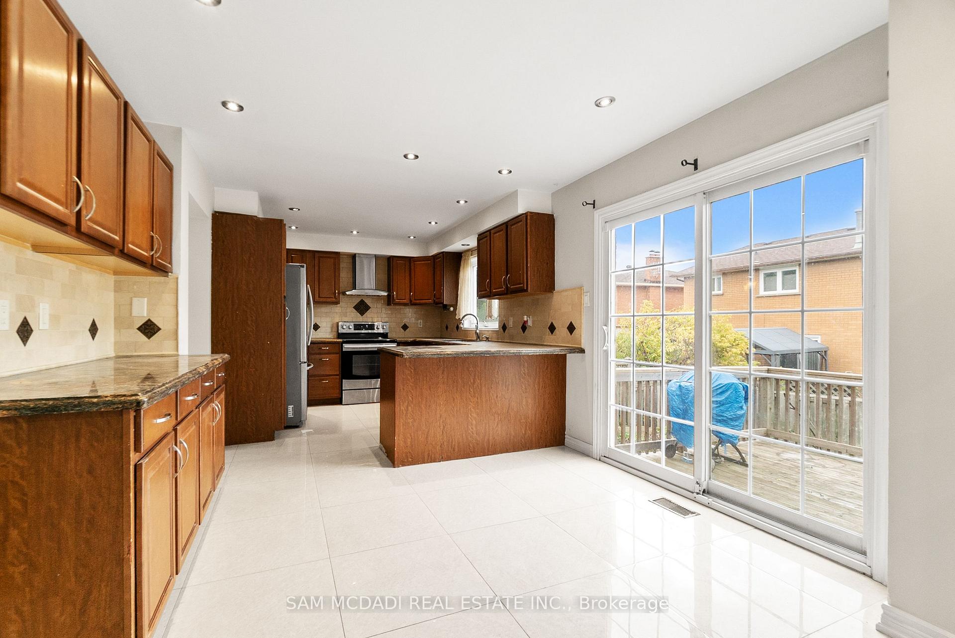 149 Sunforest Drive