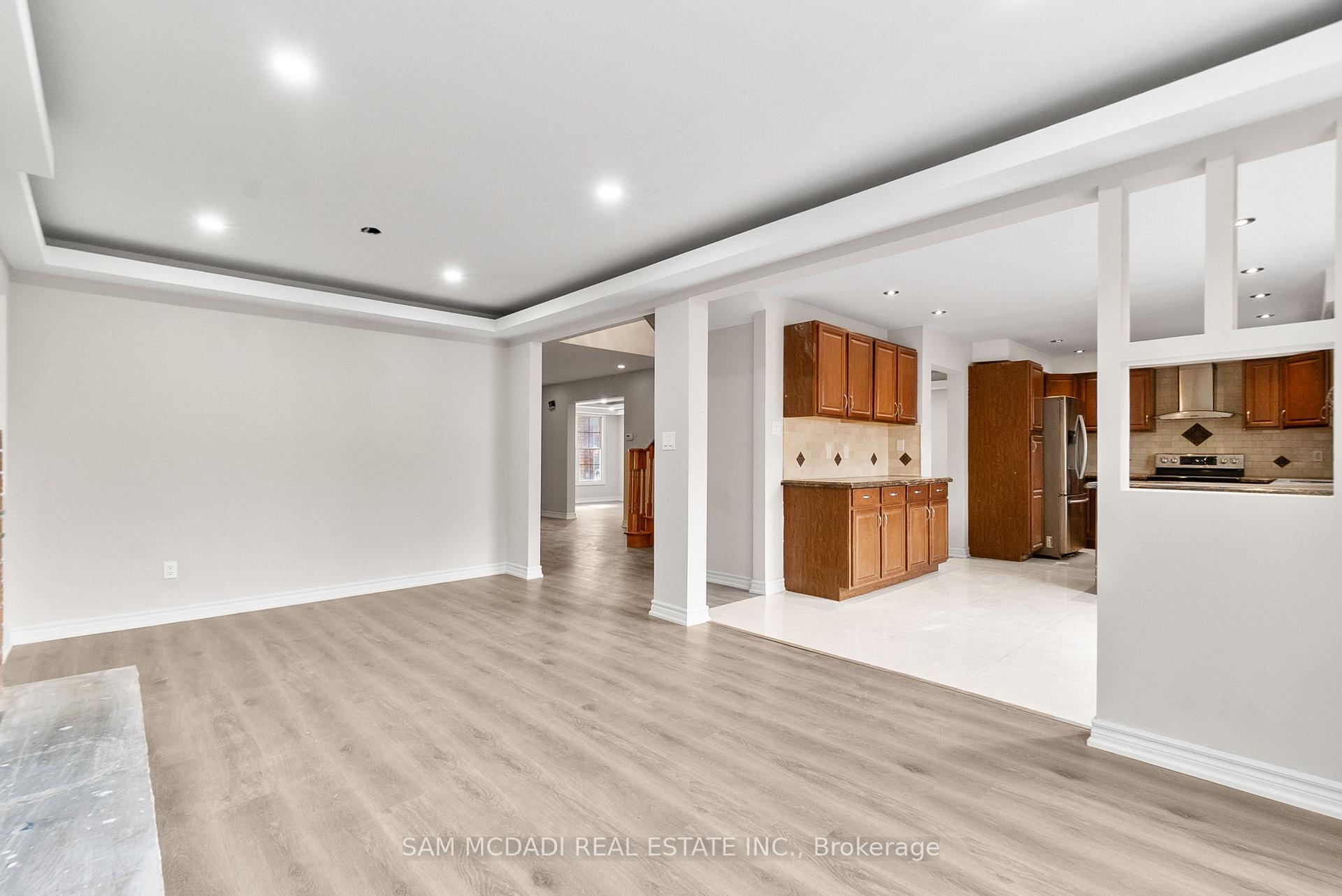 149 Sunforest Drive