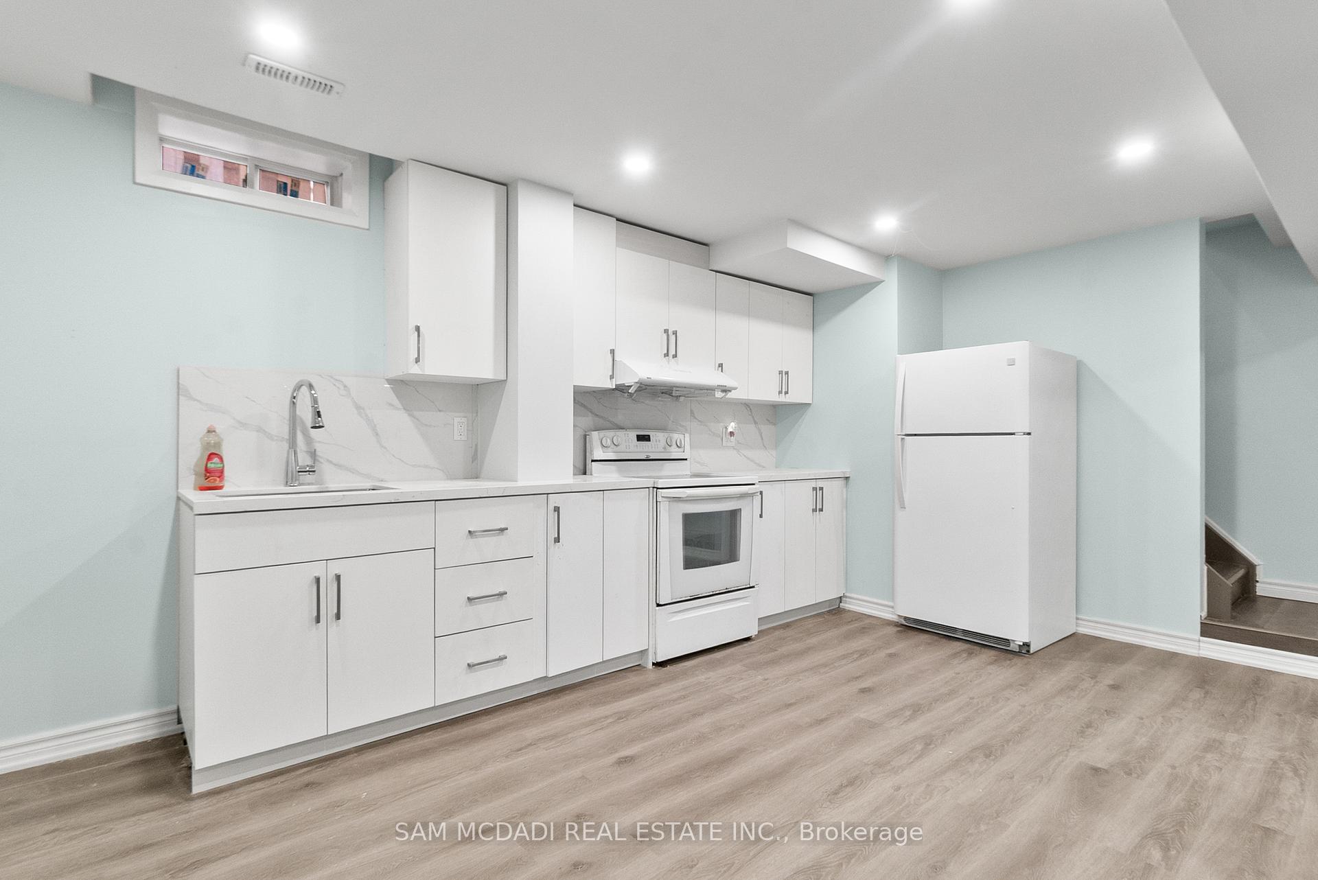 149 Sunforest Drive