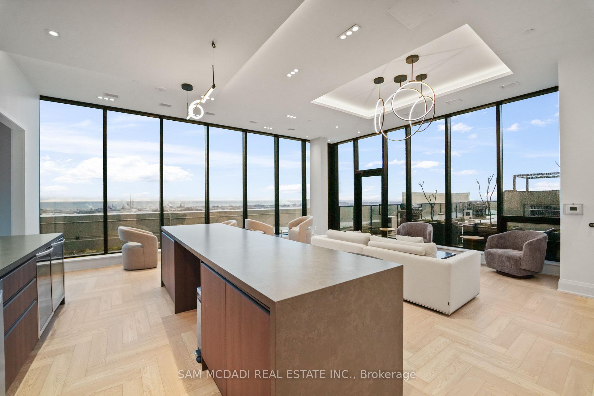 1035 Southdown Road 1403