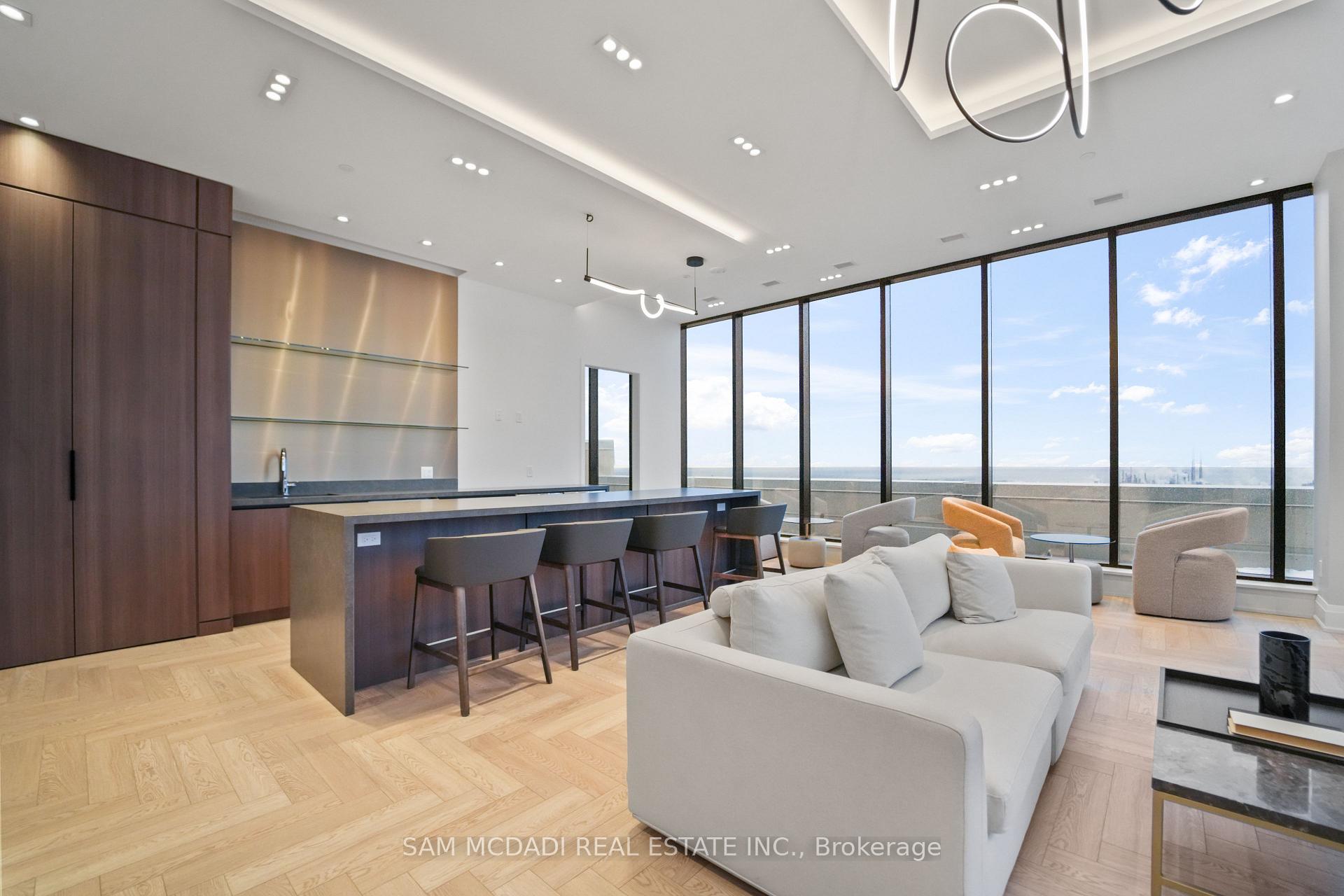 1035 Southdown Road 1403