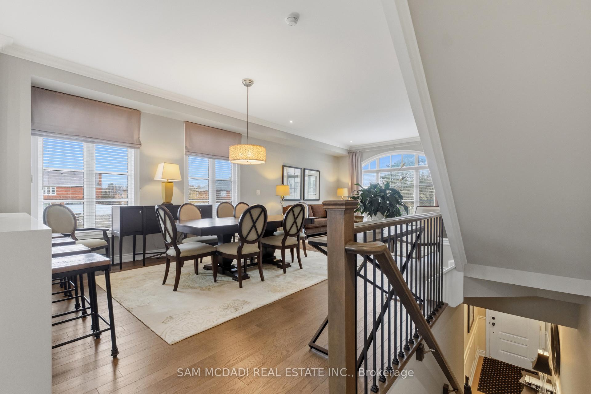 2029 Queensborough Gate