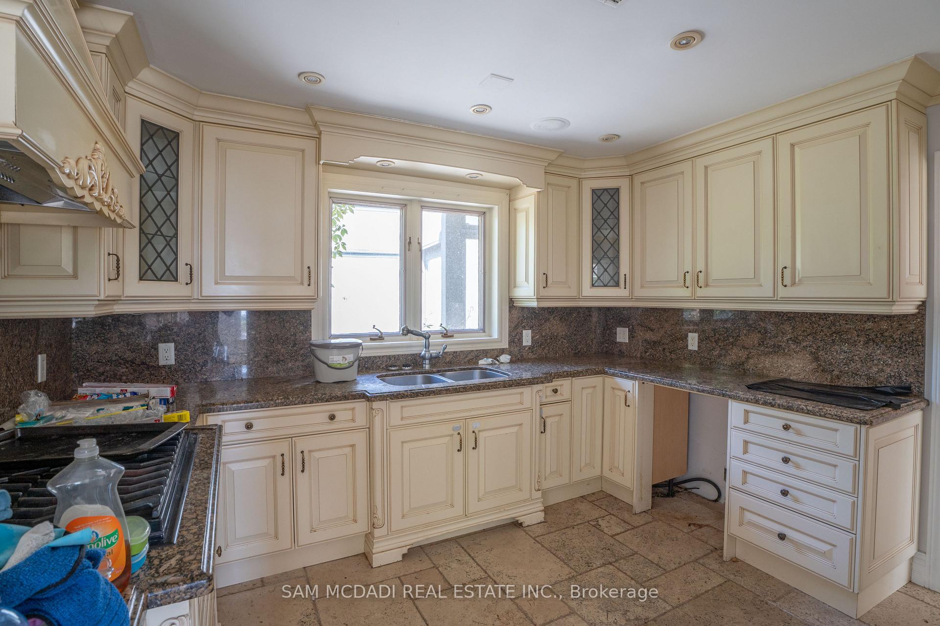 1588 Watersedge Road