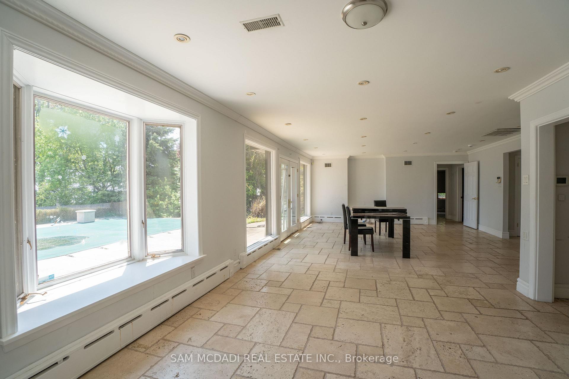 1588 Watersedge Road