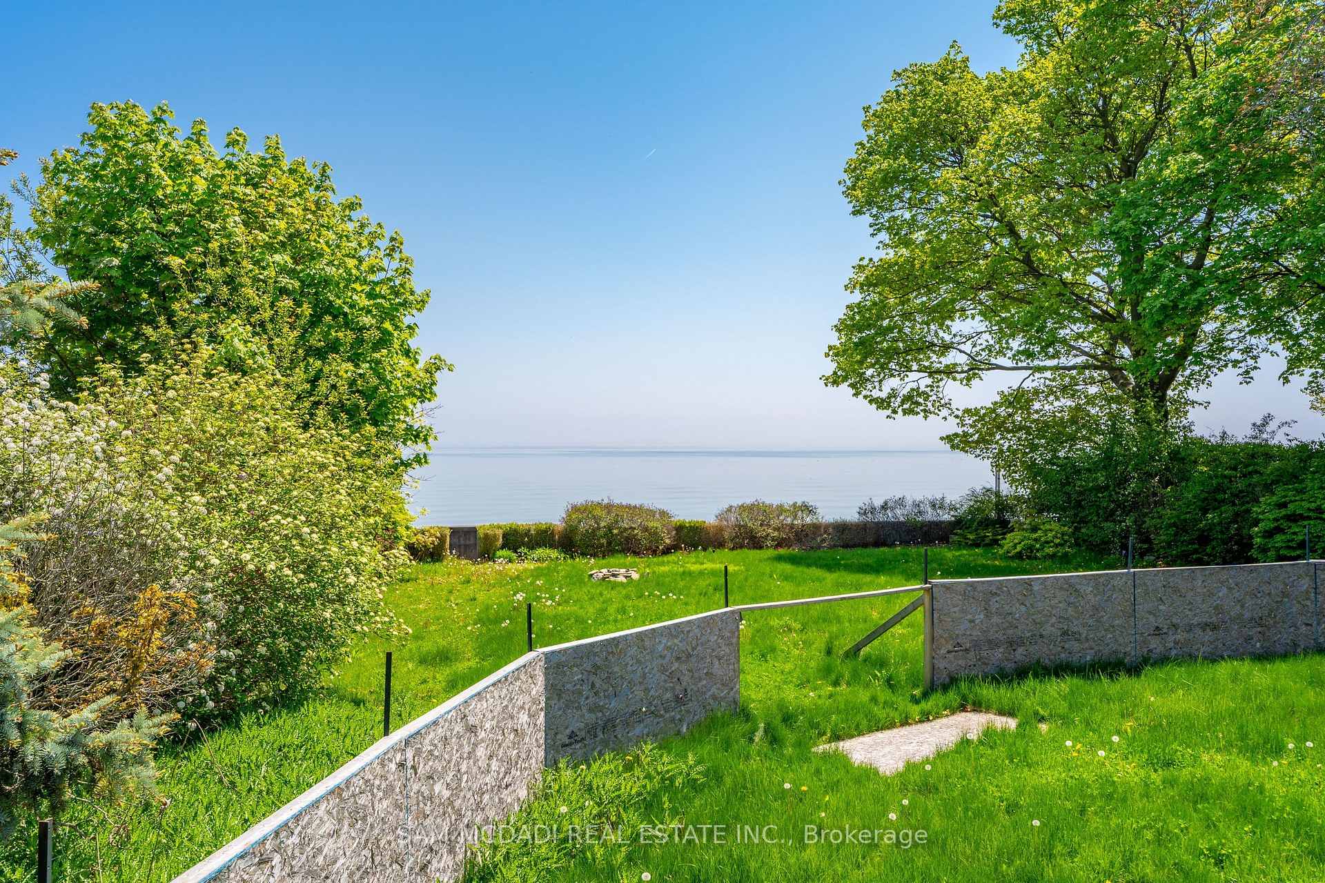 1588 Watersedge Road