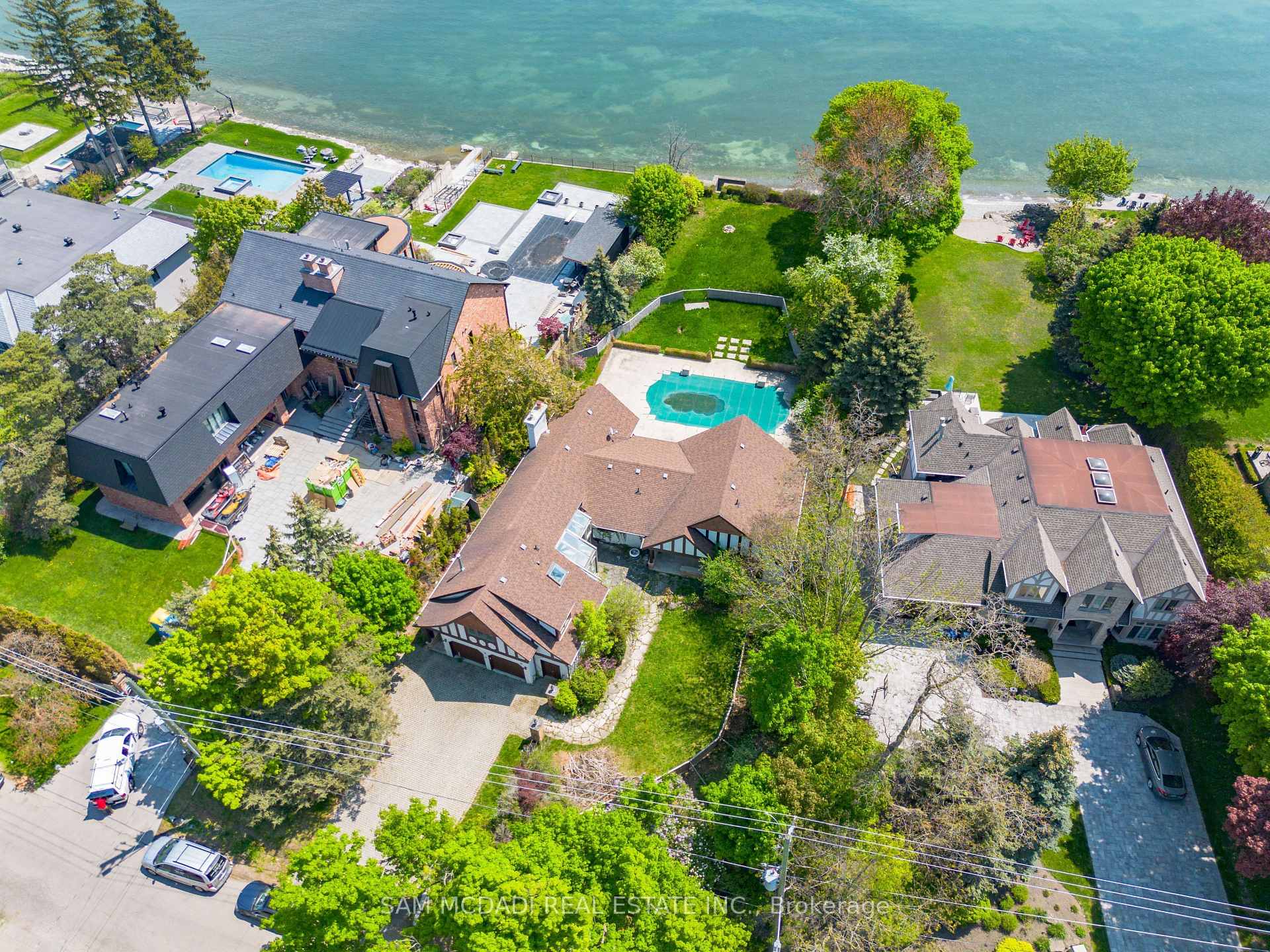 1588 Watersedge Road