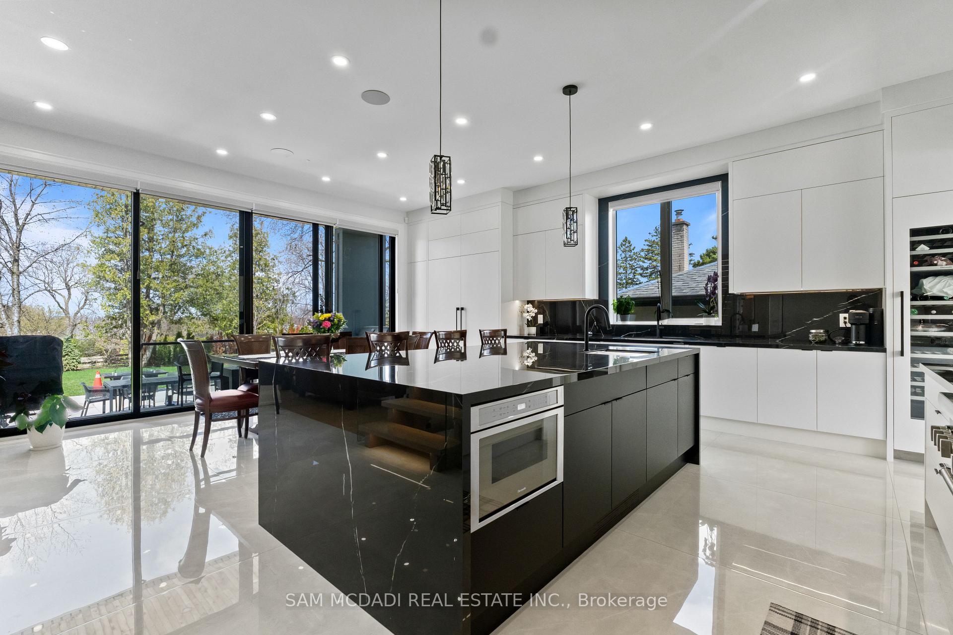 107 Vista Boulevard