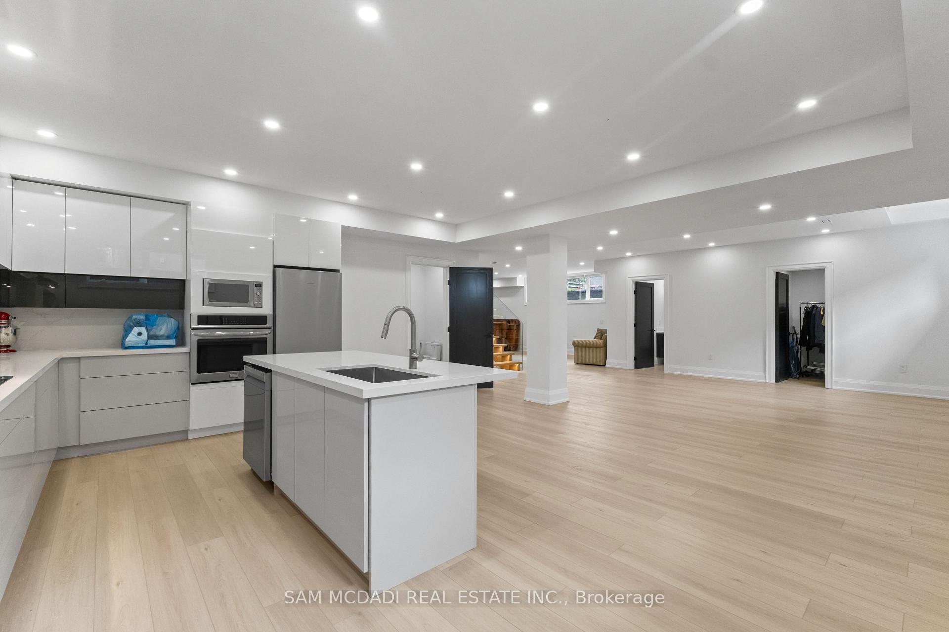 107 Vista Boulevard