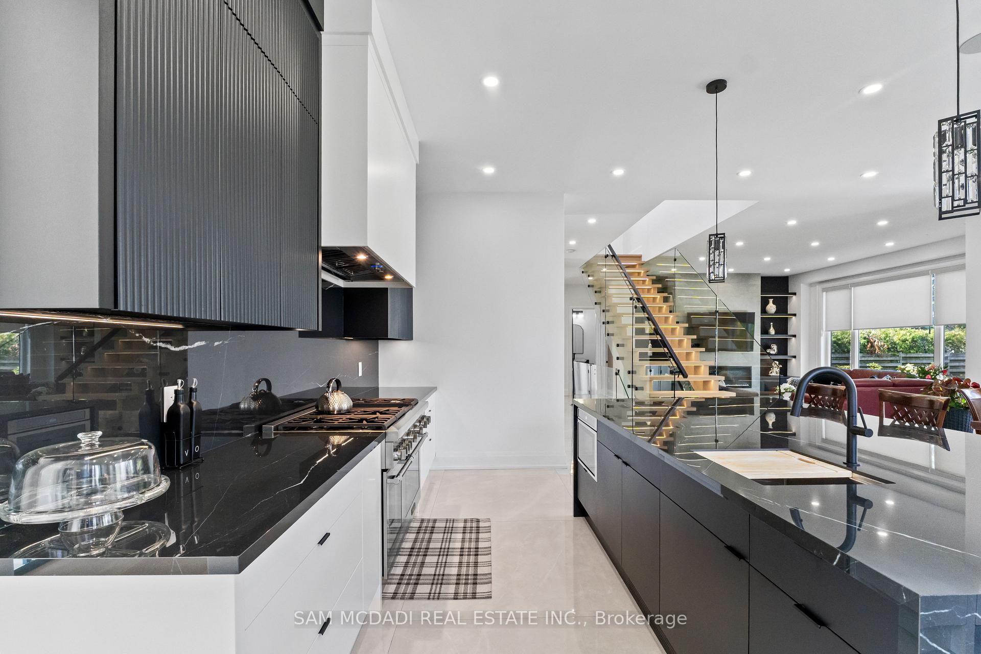 107 Vista Boulevard
