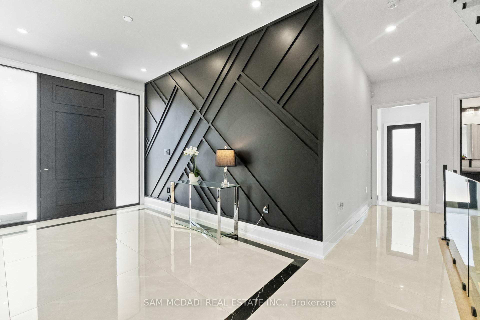 107 Vista Boulevard
