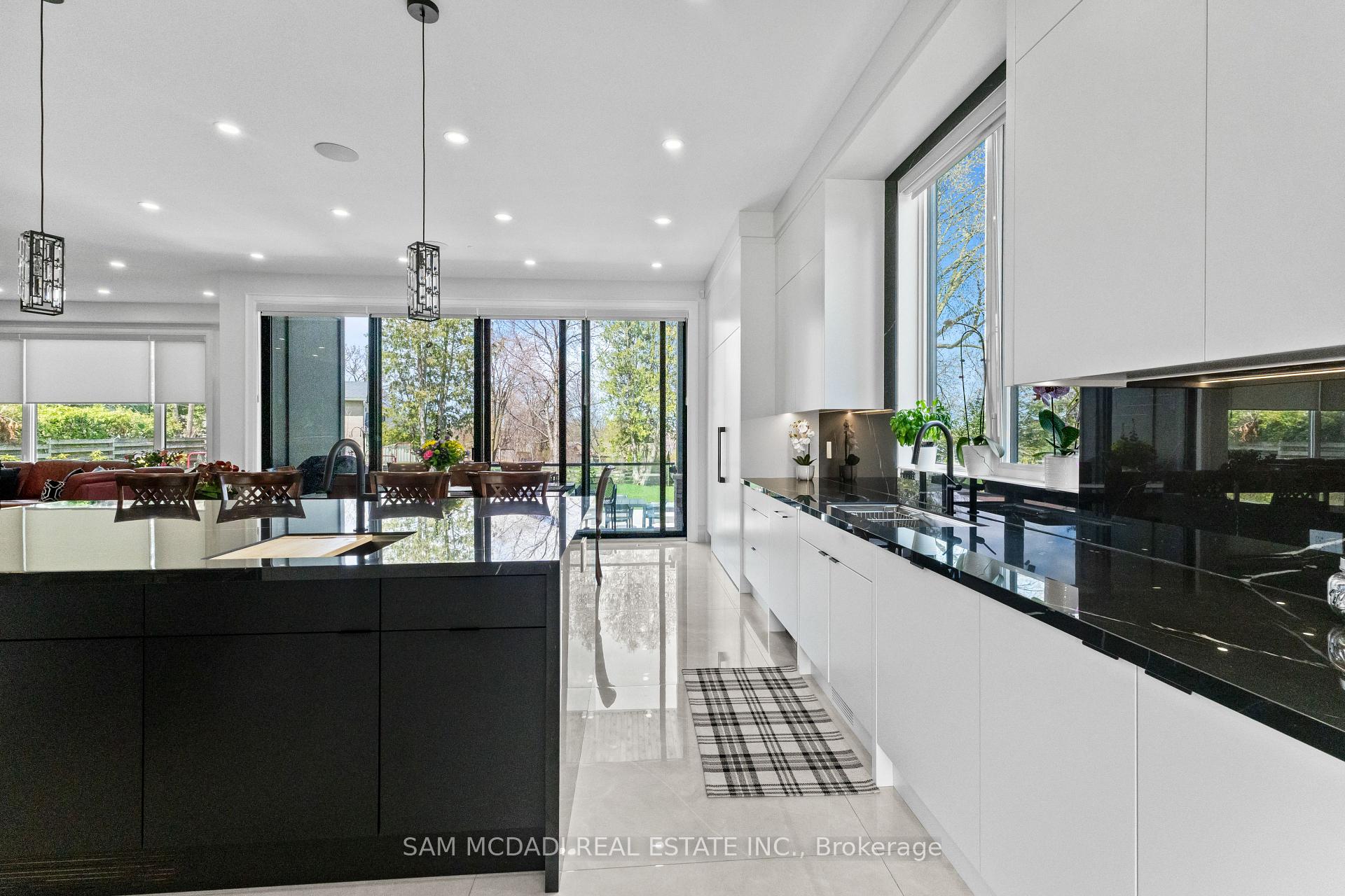 107 Vista Boulevard