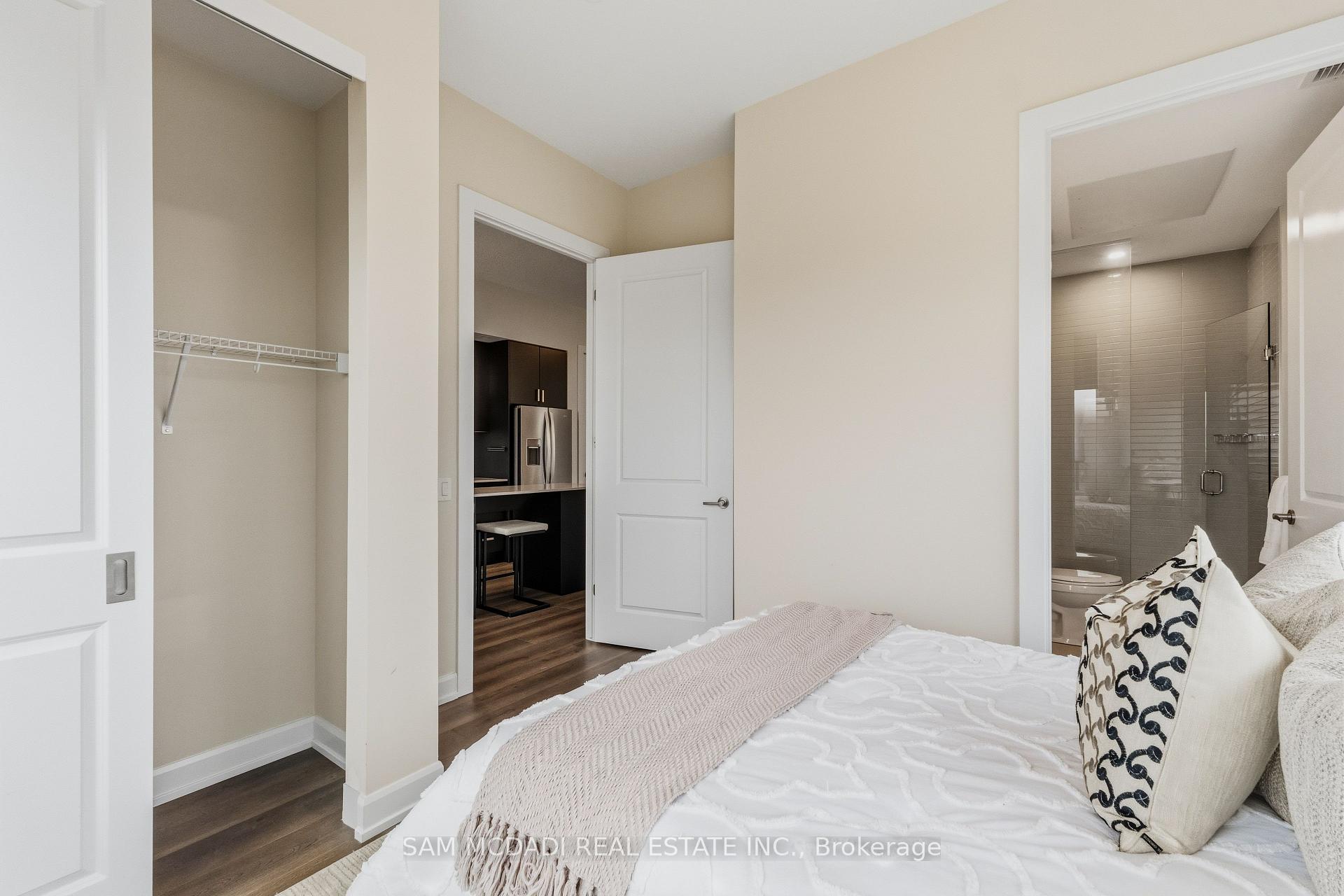 3220 William Coltson Avenue 2202