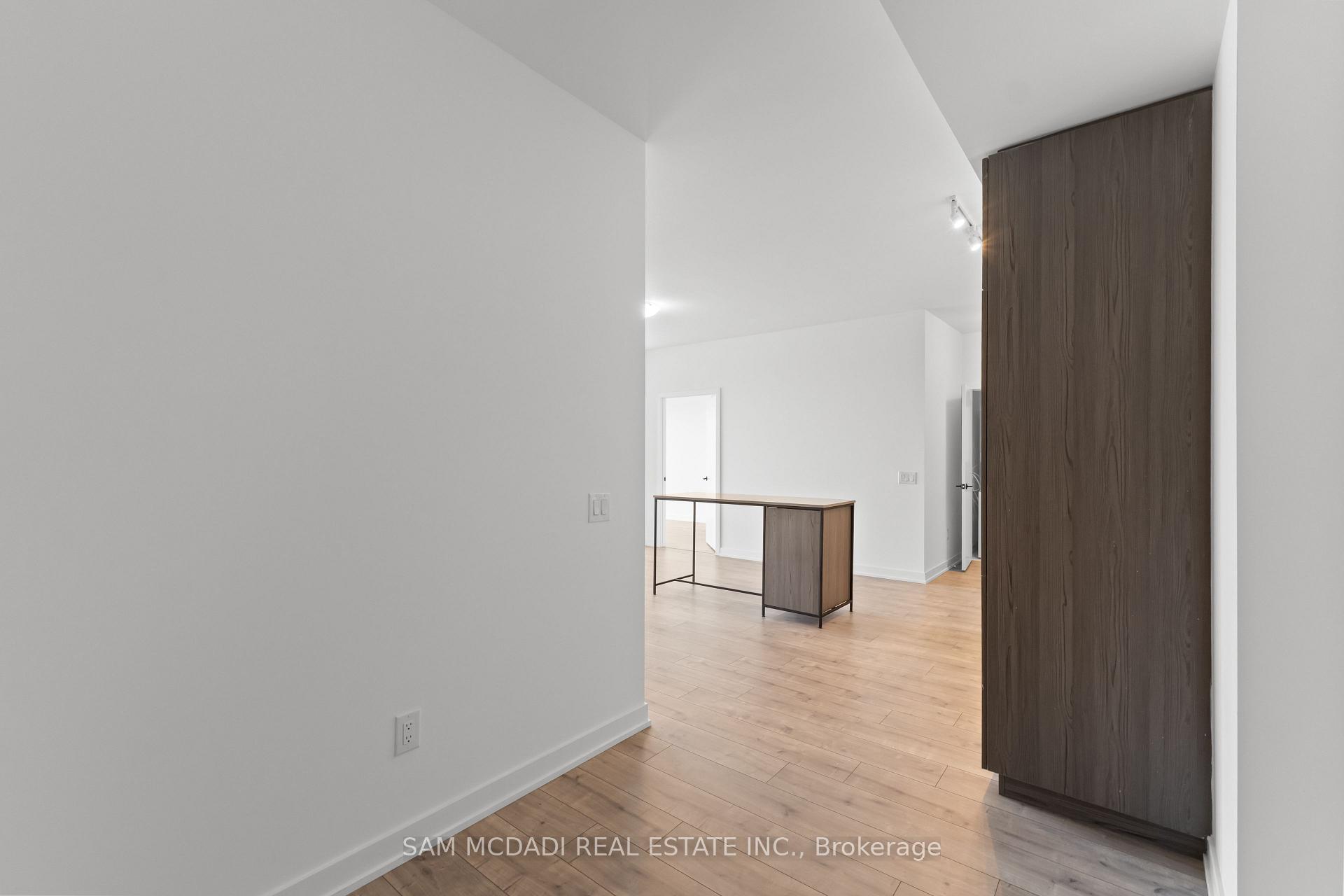 220 Missinnihe Way 807