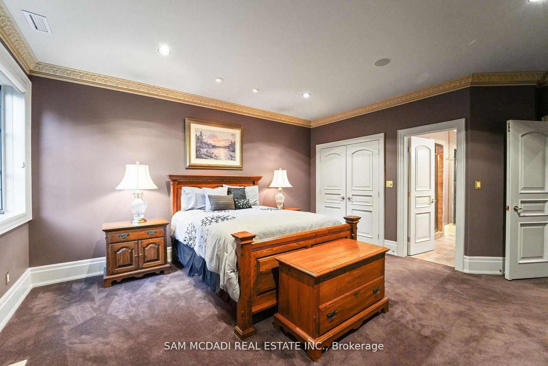 10140 Pineview Trail