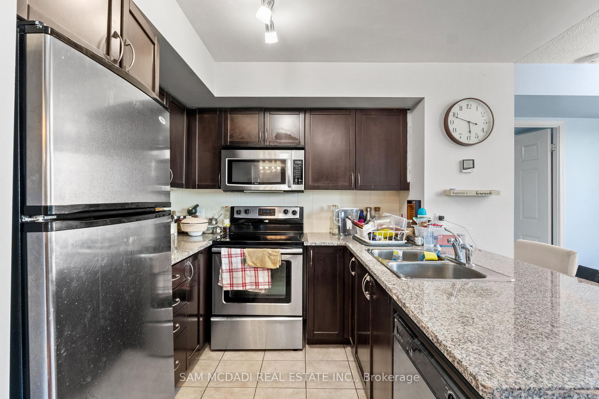 208 Enfield Place 1001