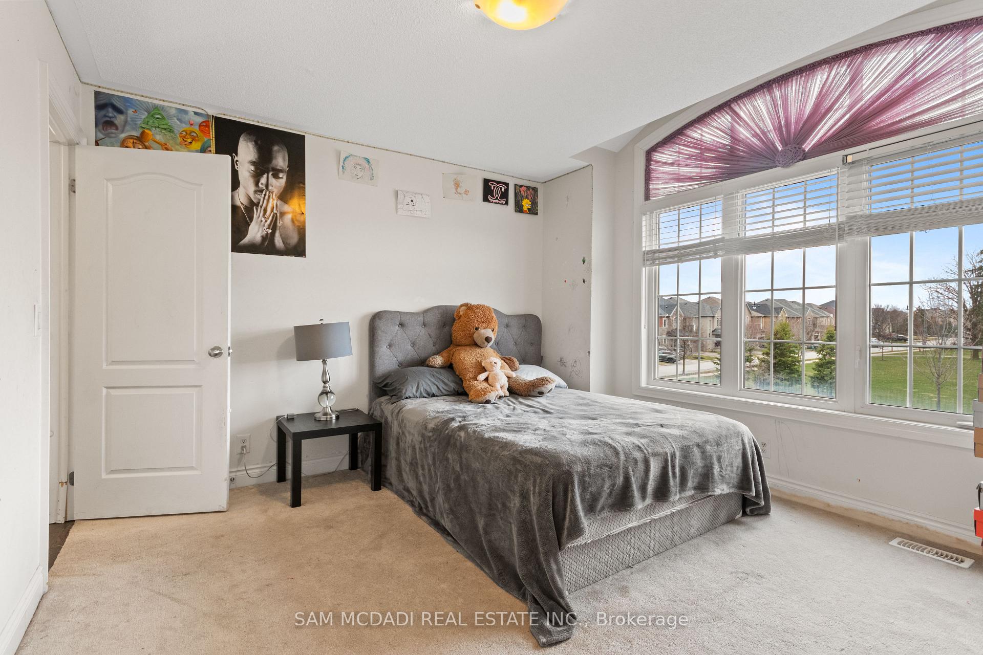 53 Lorenville Drive