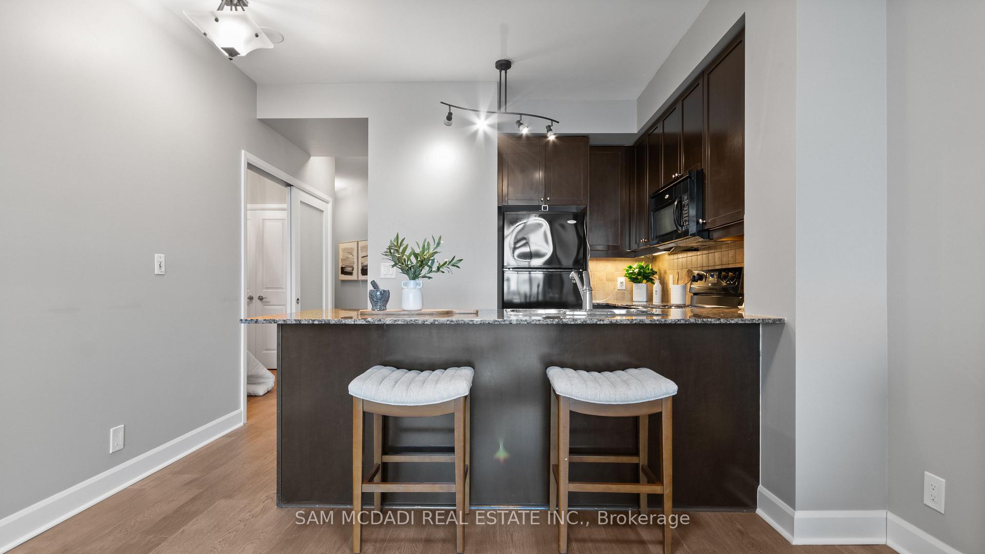 80 Absolute Avenue S 1805