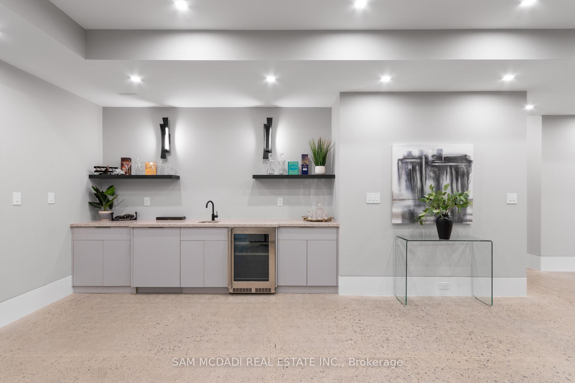 112 Elton Park Road