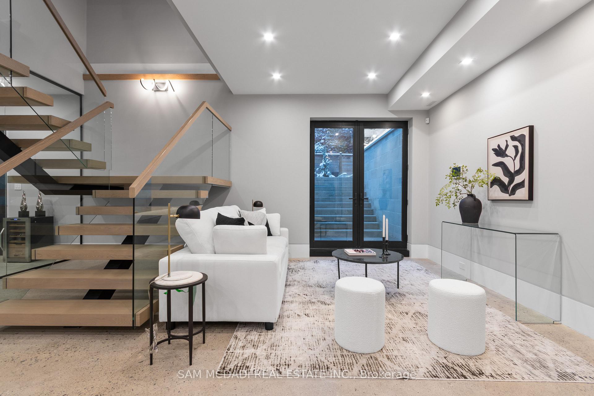 112 Elton Park Road
