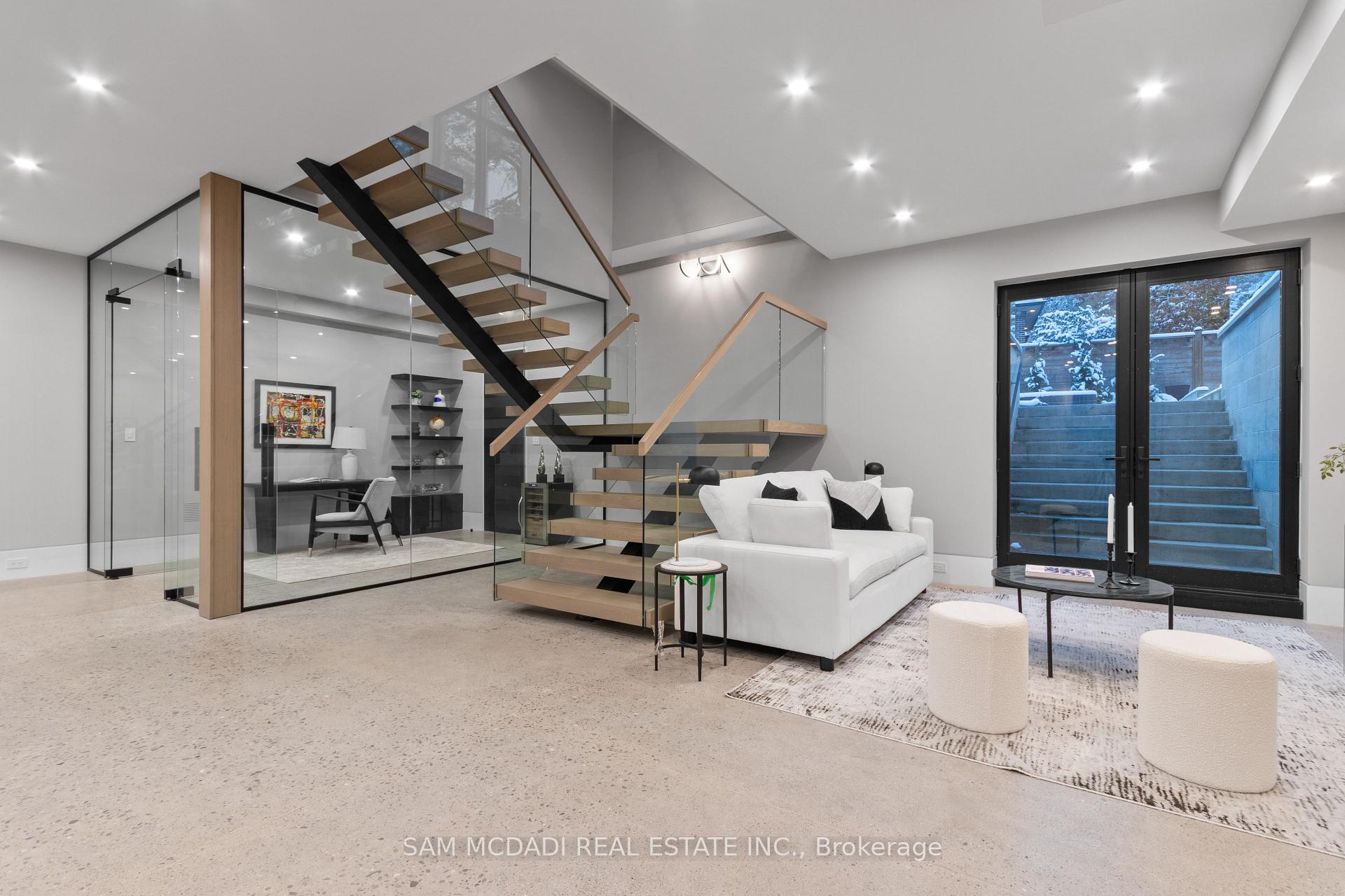 112 Elton Park Road