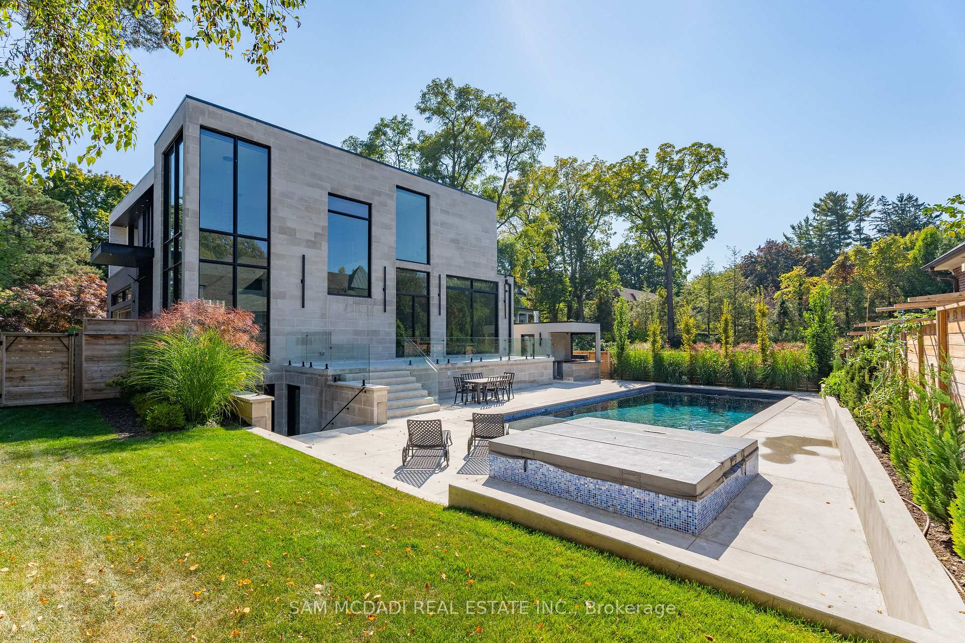 112 Elton Park Road