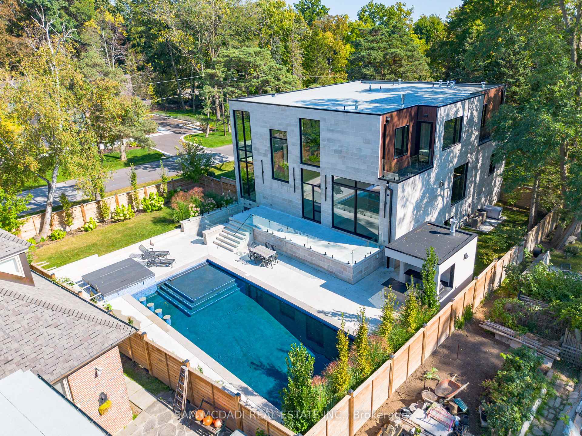 112 Elton Park Road