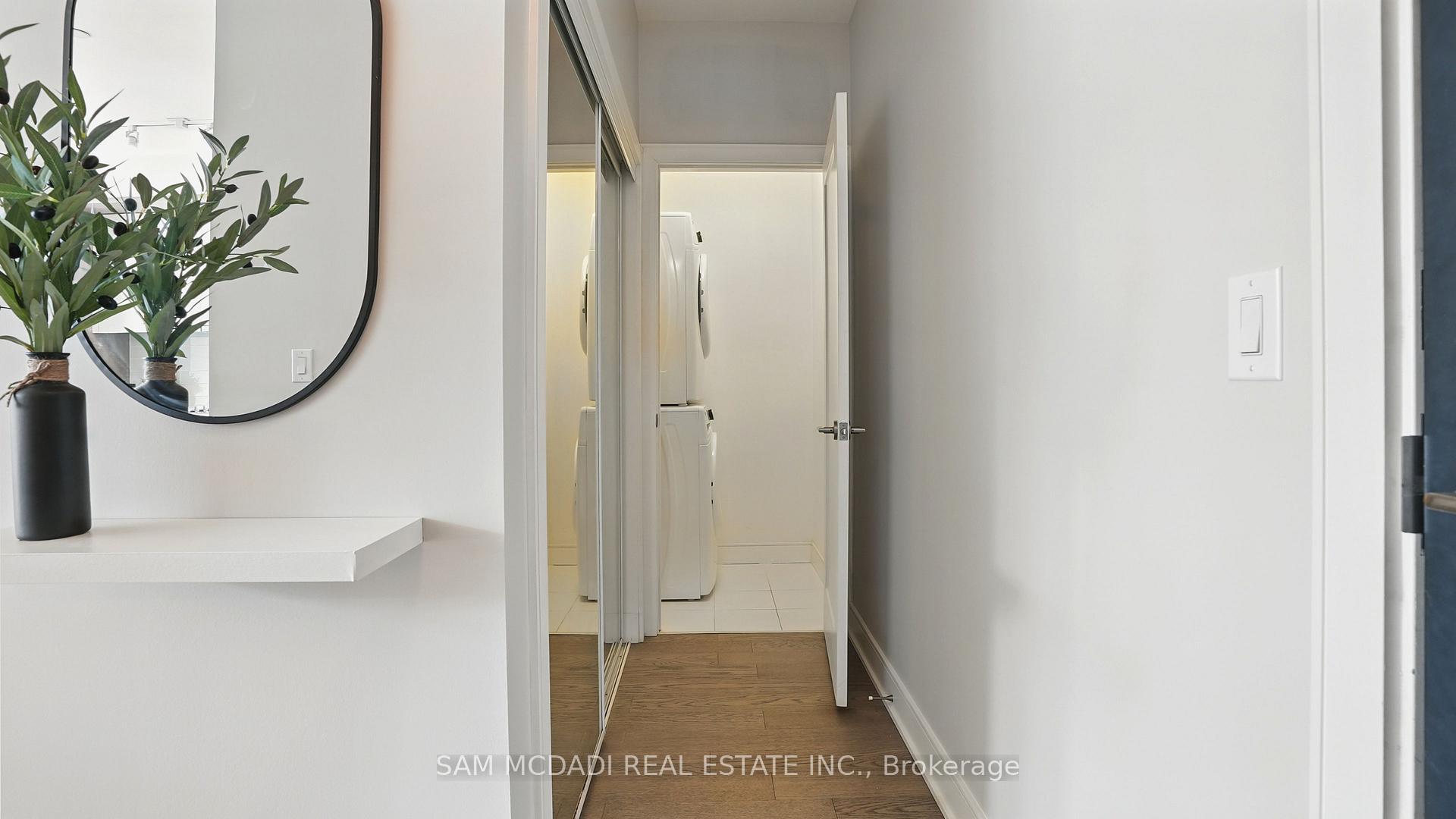 1575 Lakeshore Road W 415