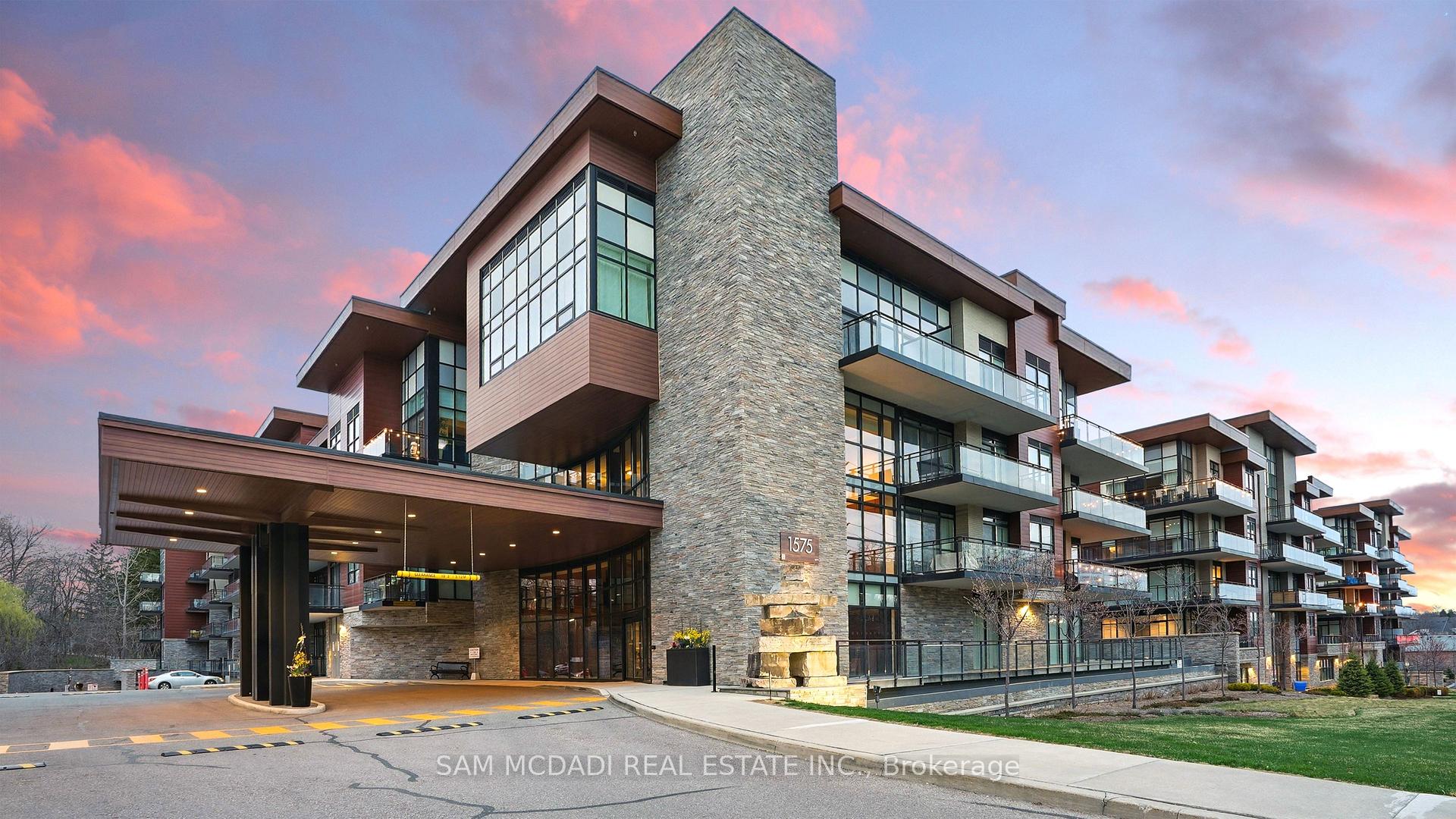 1575 Lakeshore Road W 415