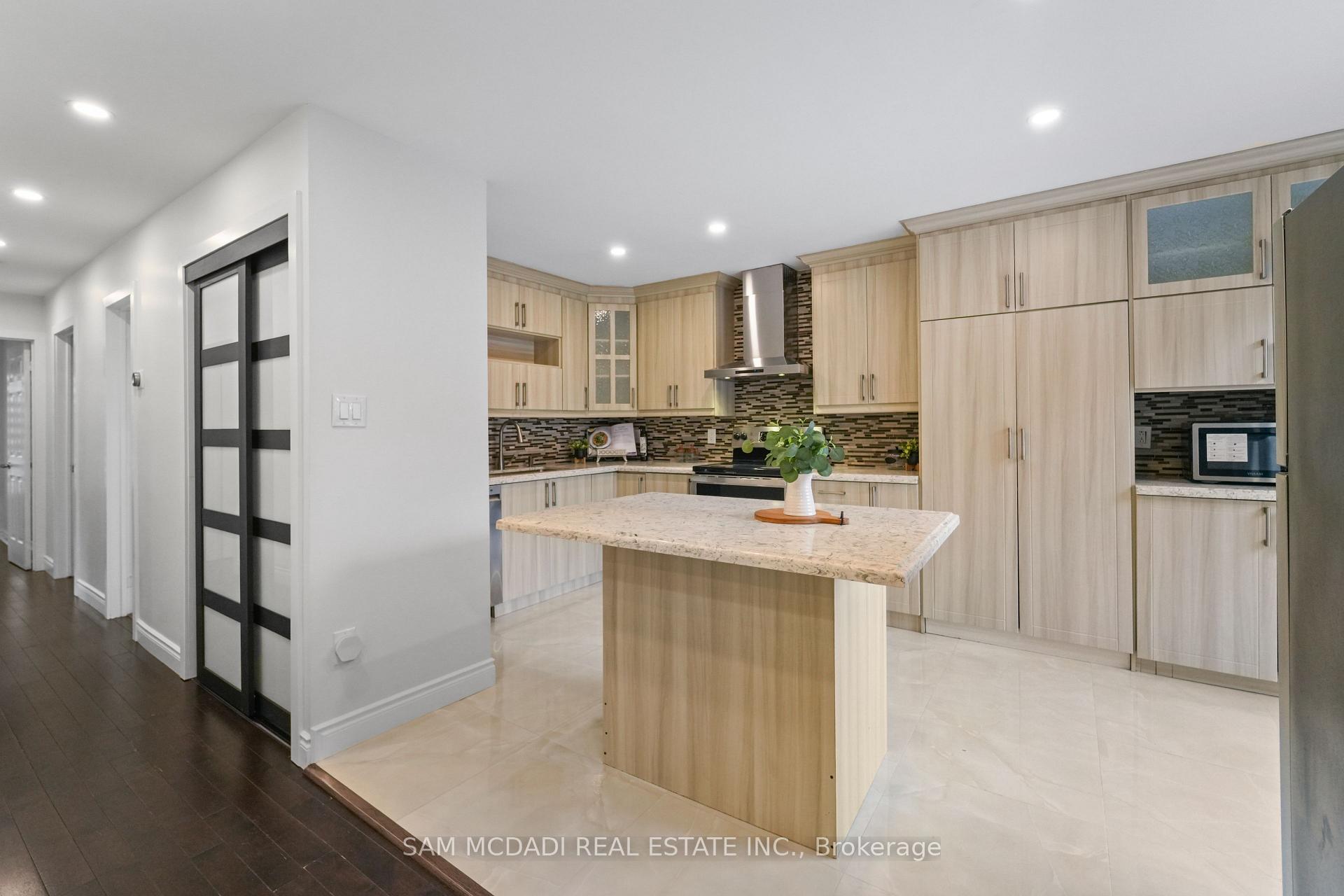 19 Shalom Crescent