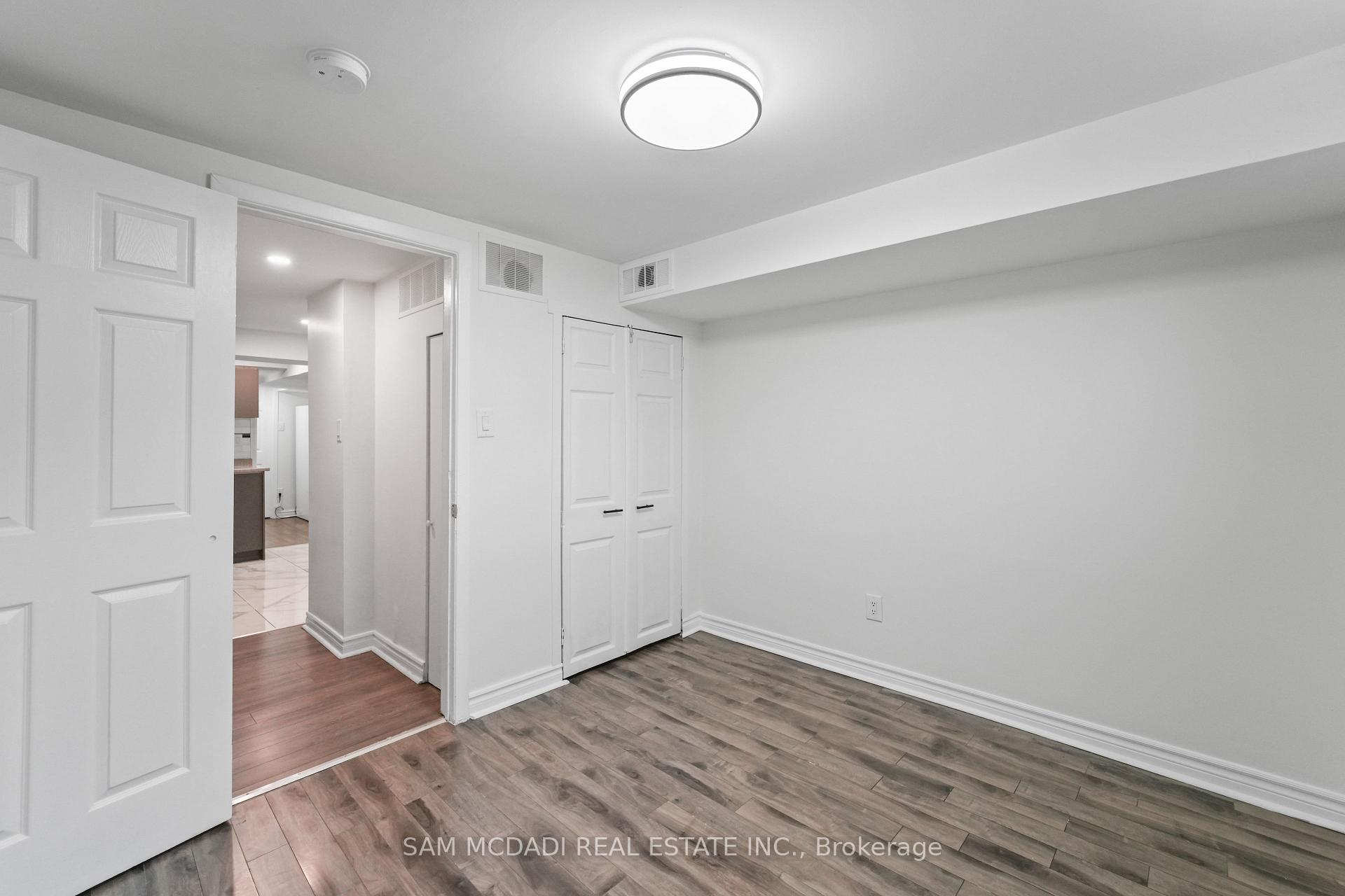 19 Shalom Crescent