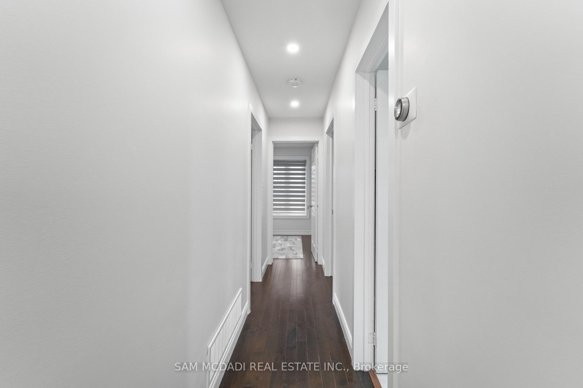 19 Shalom Crescent