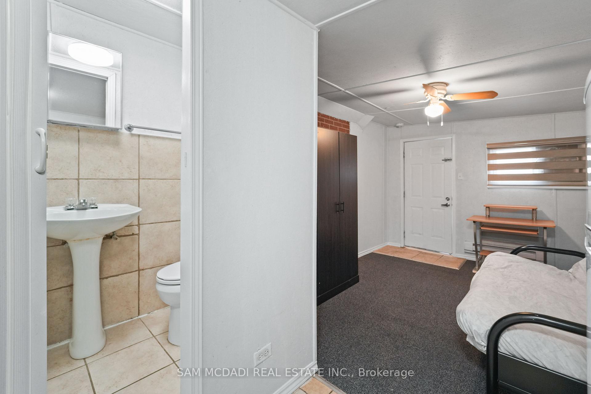 19 Shalom Crescent
