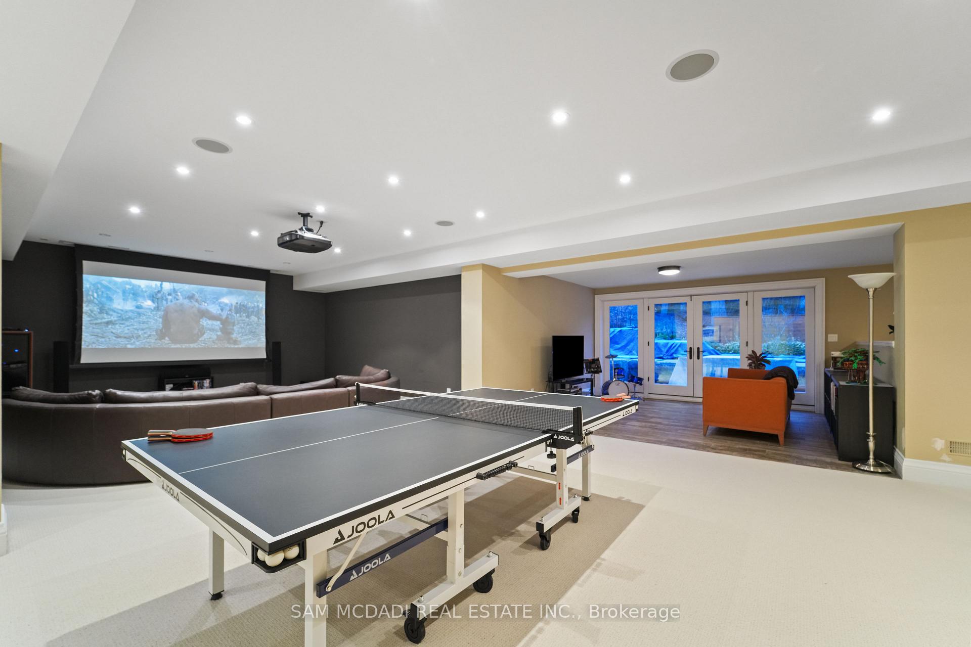 1286 Woodeden Drive