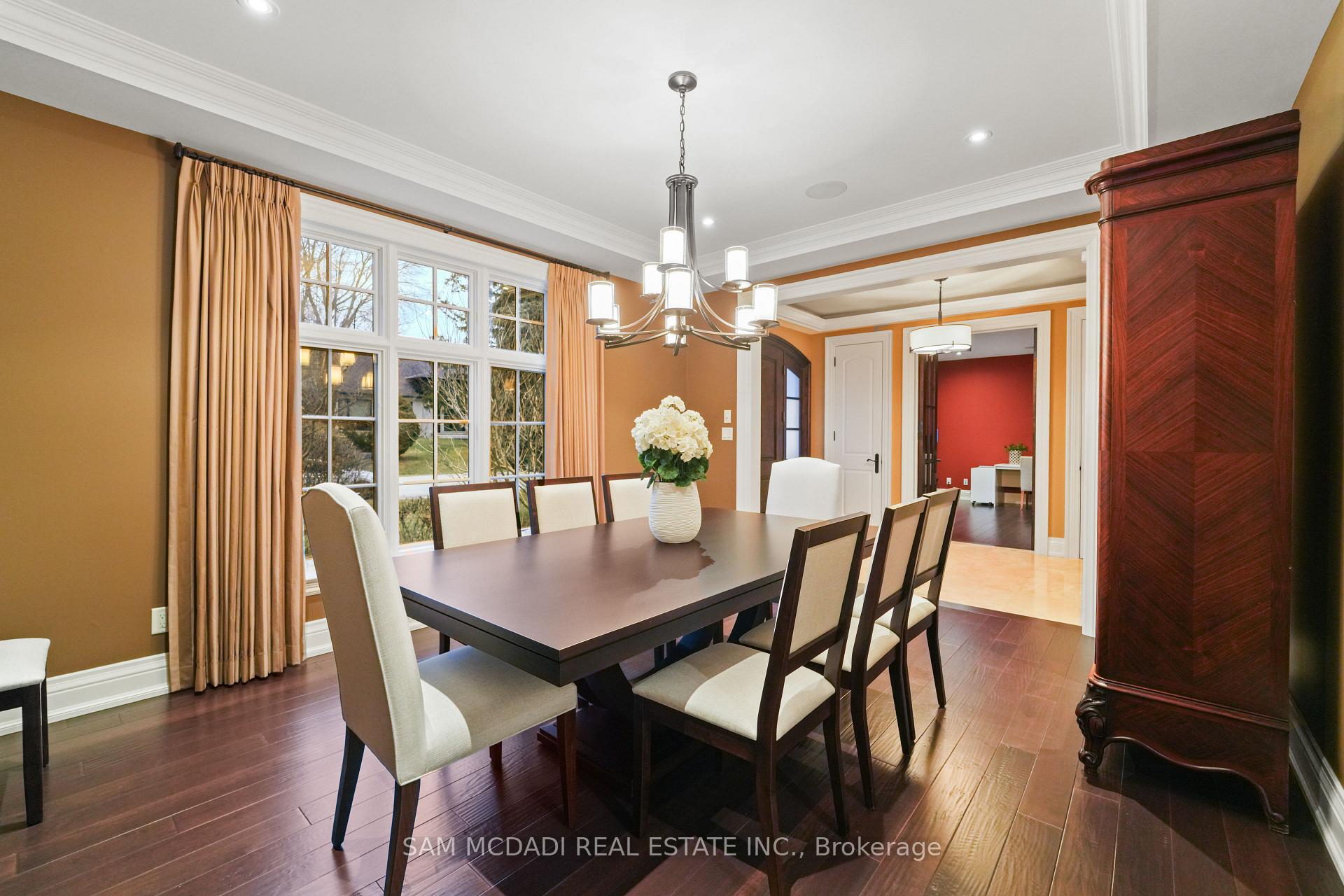 1286 Woodeden Drive