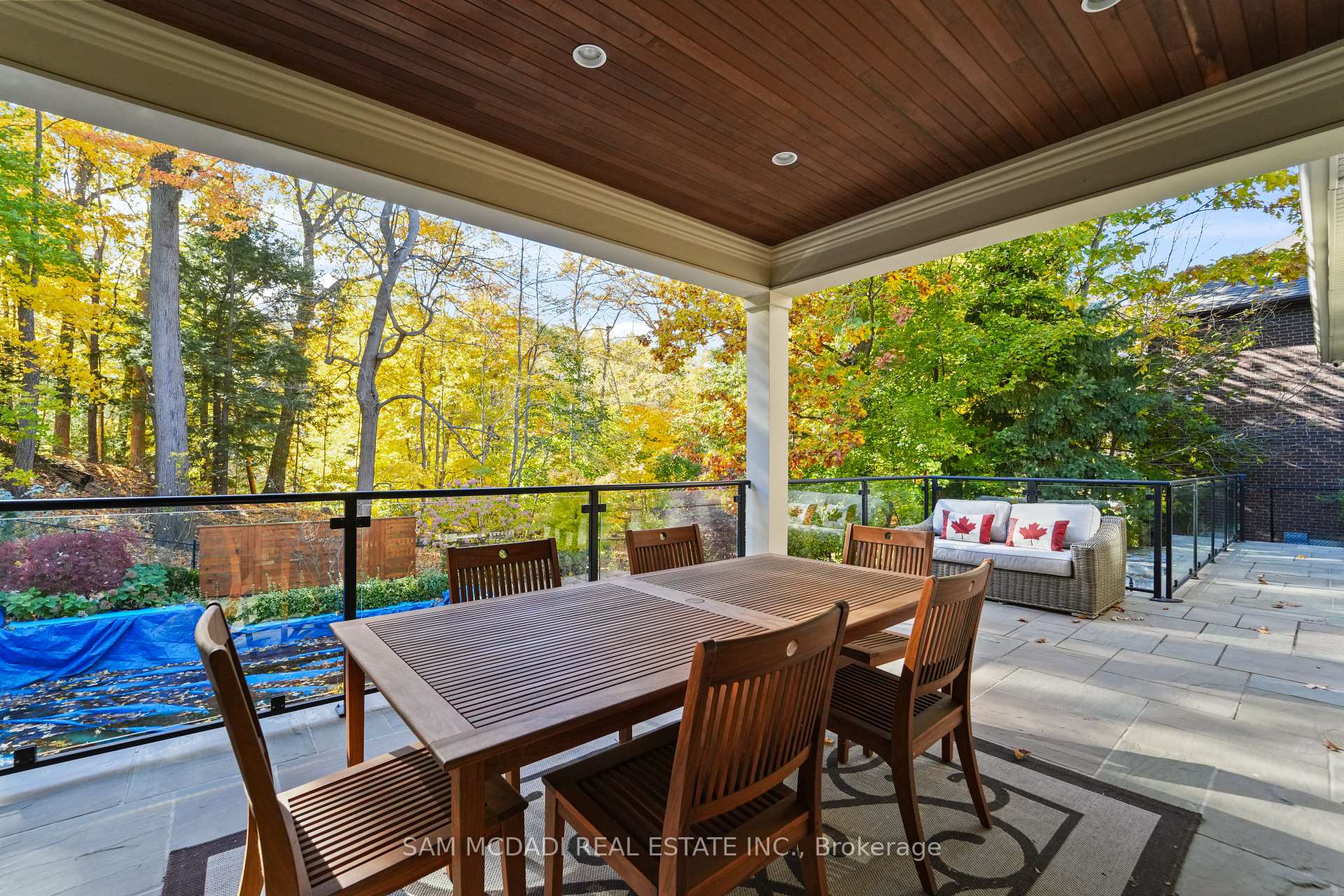 1286 Woodeden Drive
