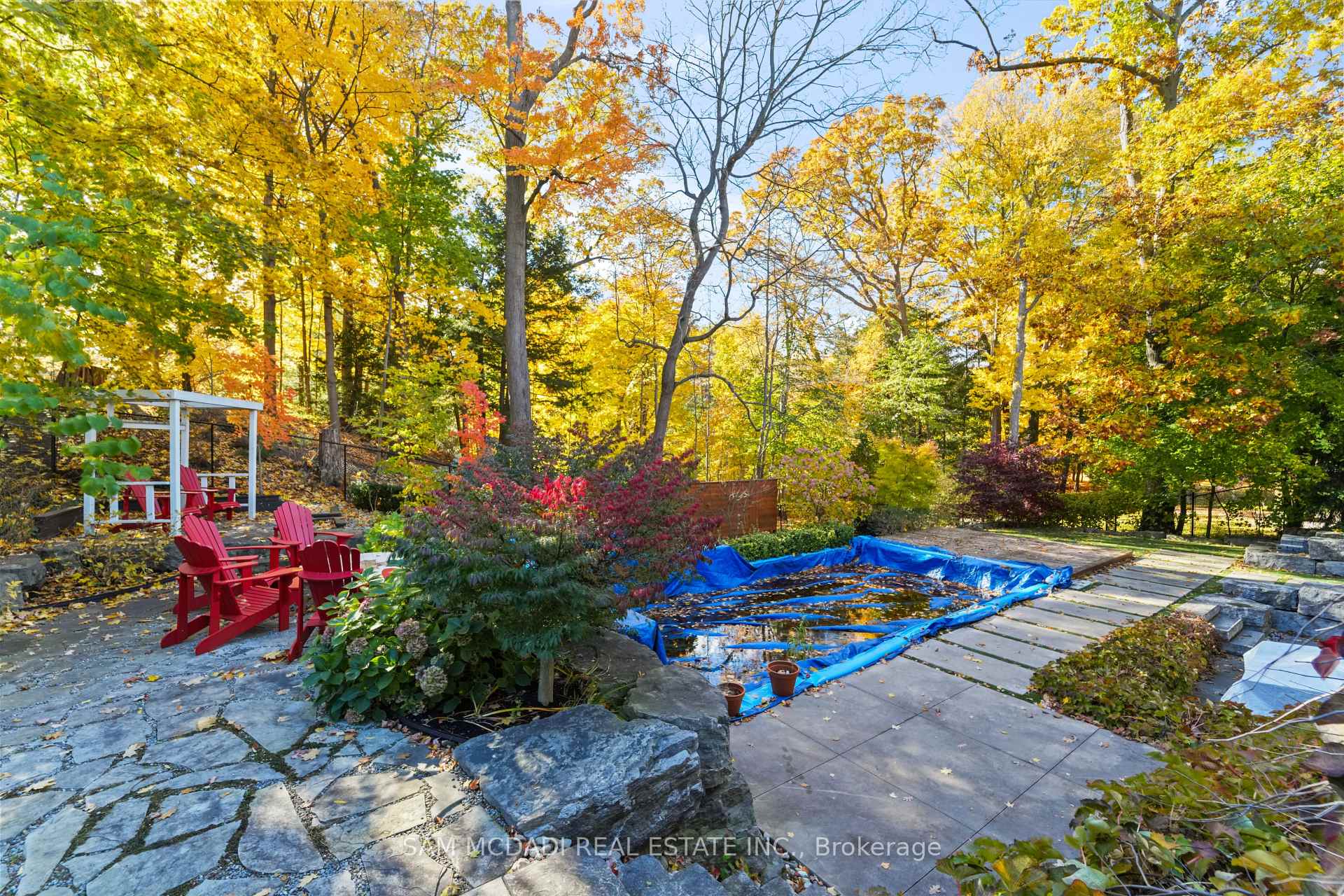 1286 Woodeden Drive