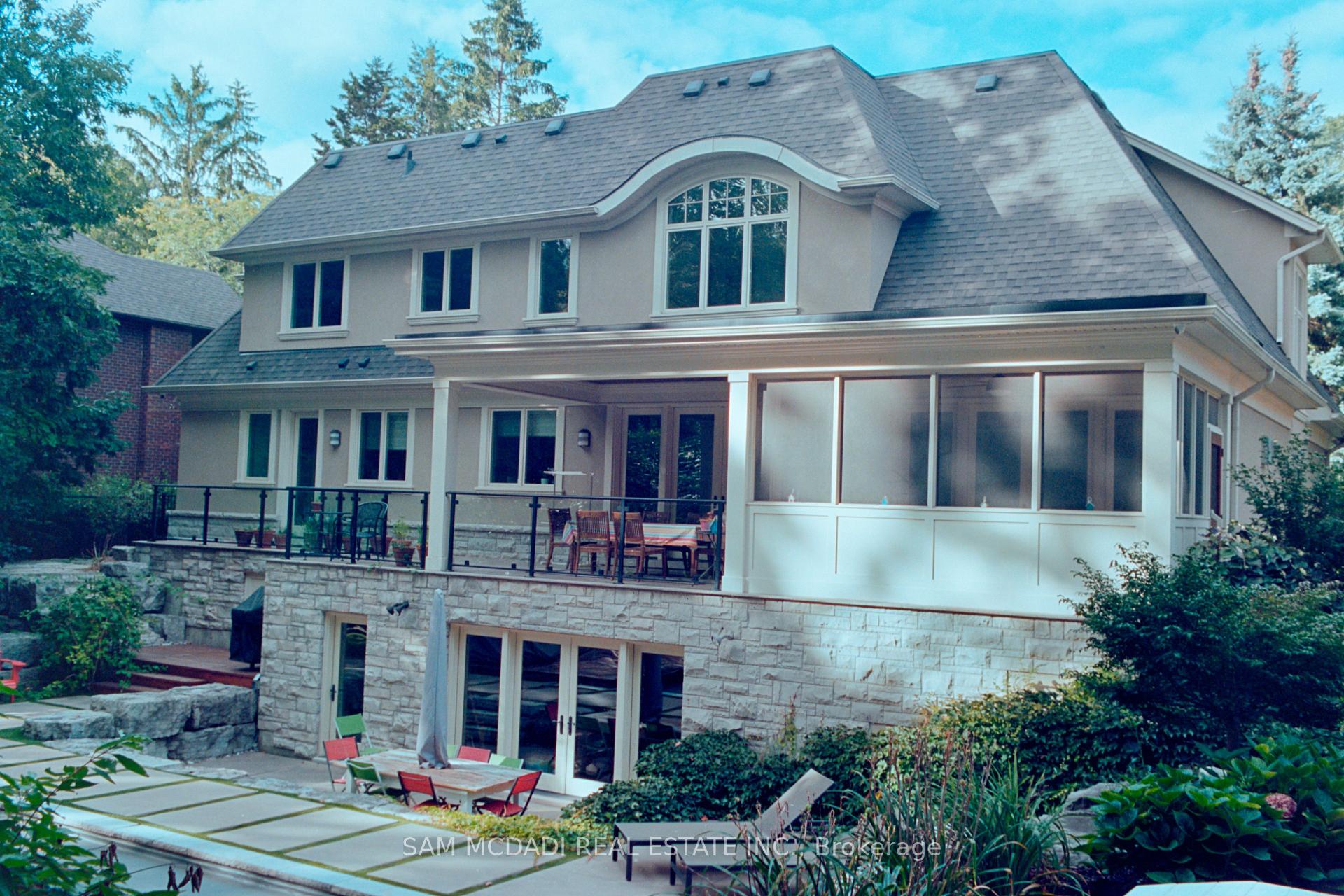1286 Woodeden Drive